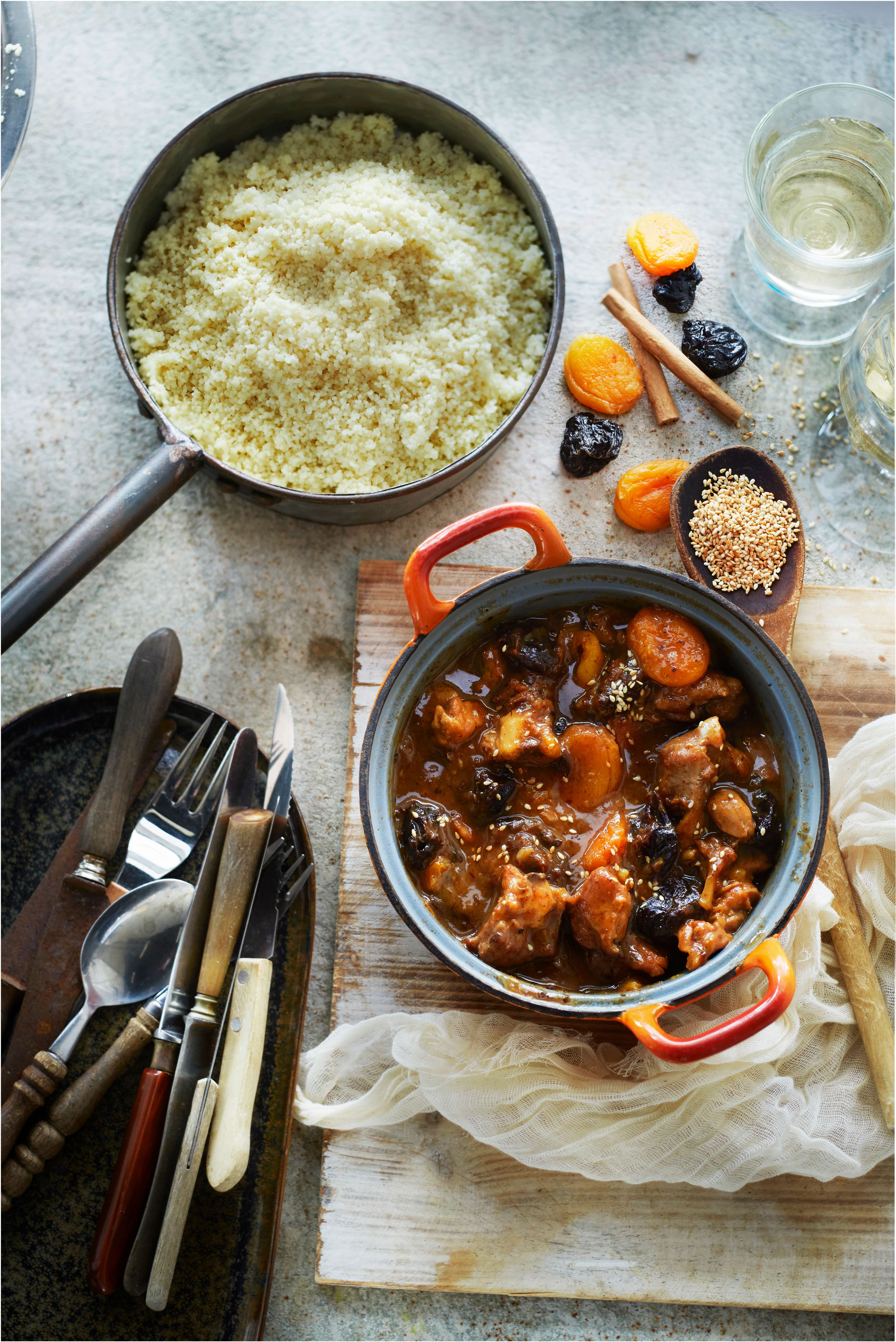 Kippenstoof met pruimen en abrikozen