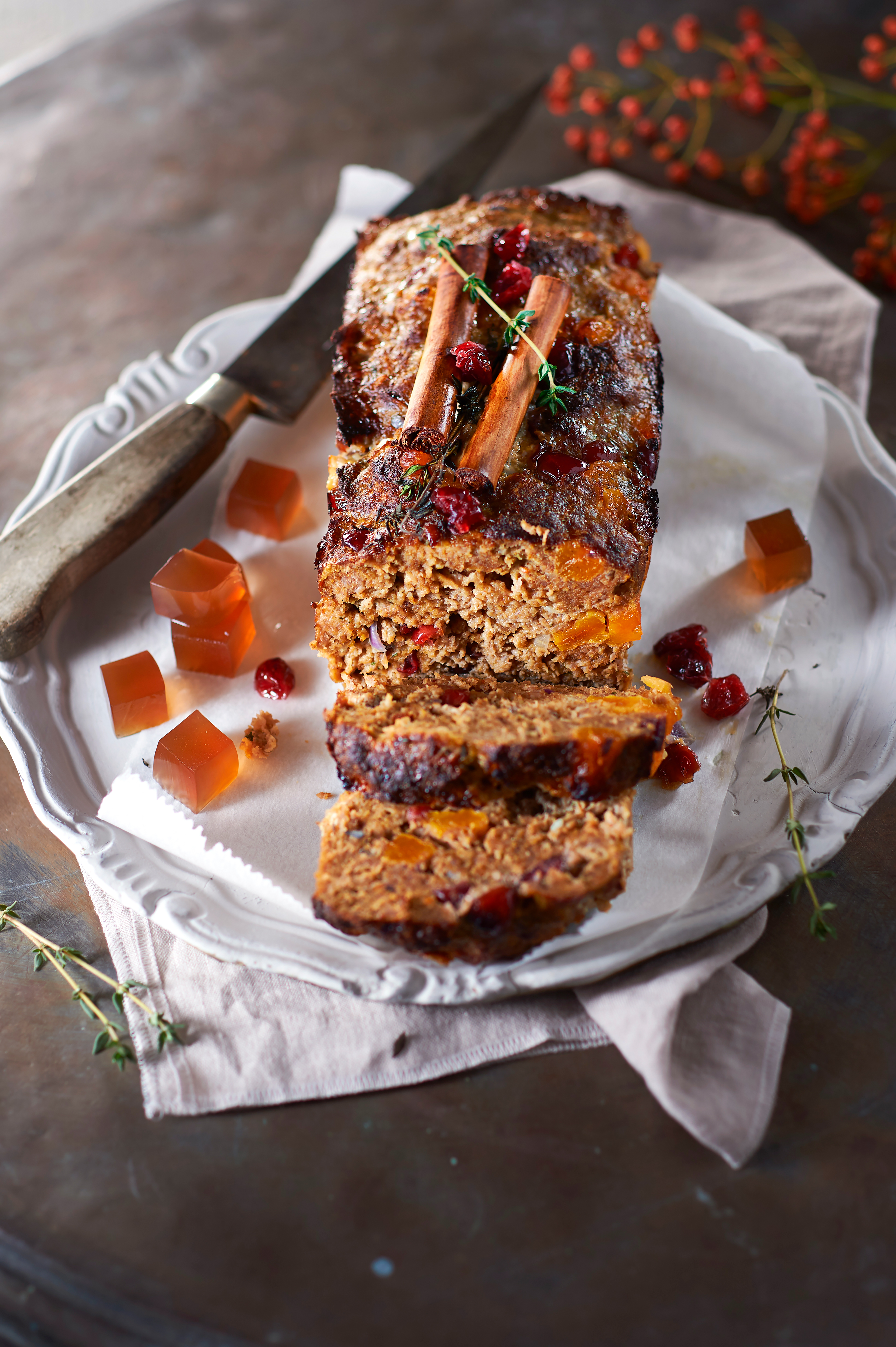Gehaktterrine met cranberry's en abrikozen