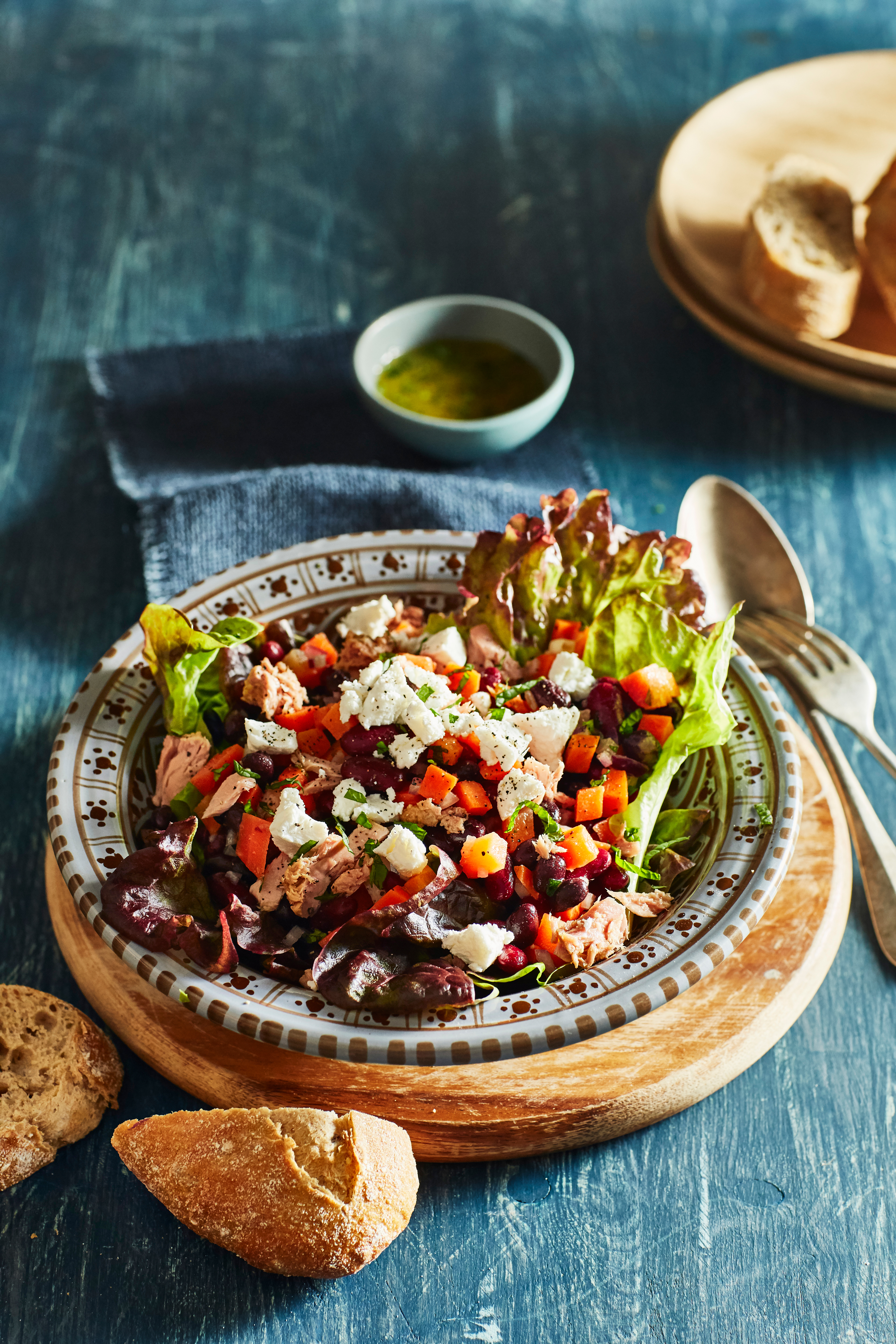 Bonte bonensalade met tonijn