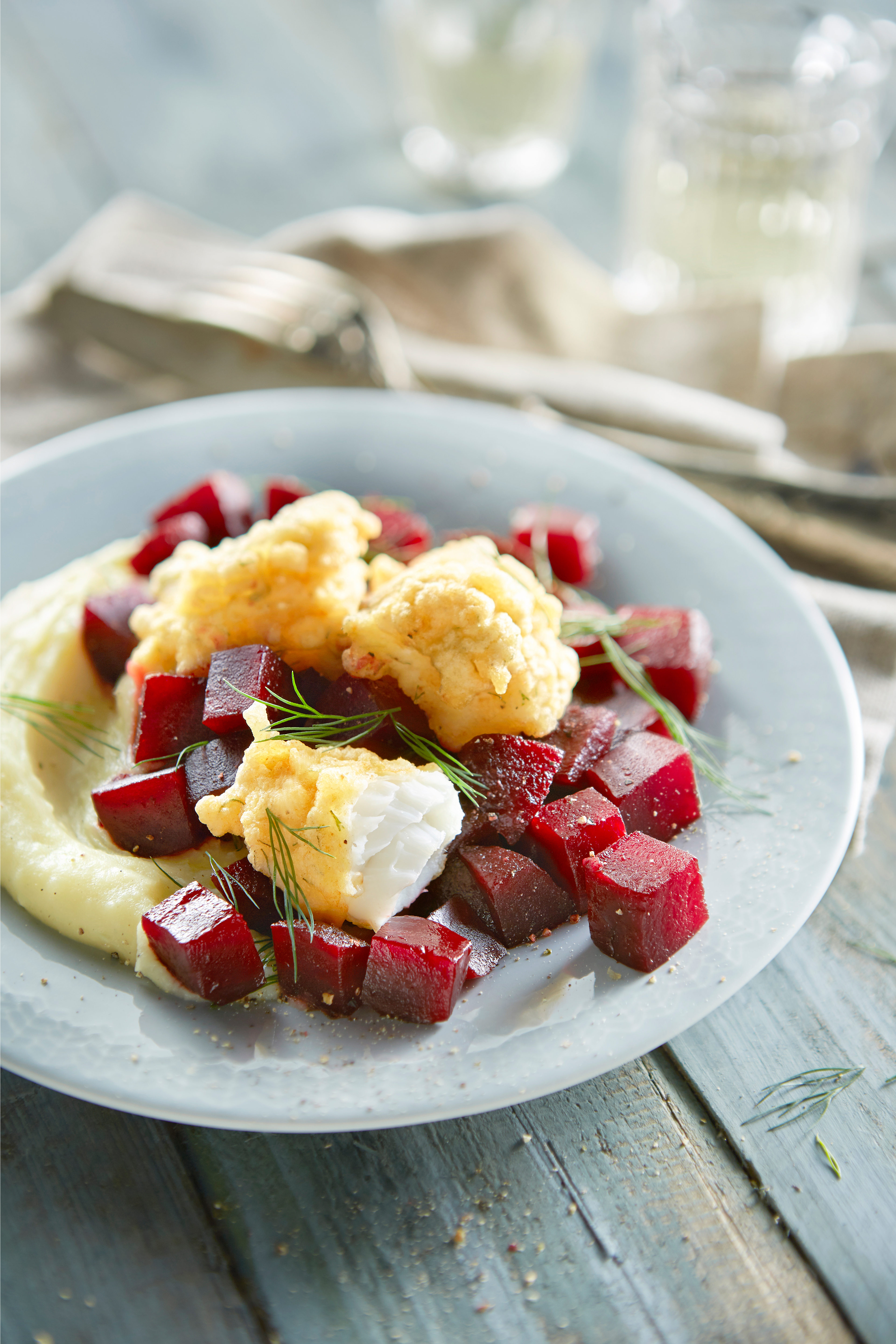 Kibbeling met gestoofde bietjes