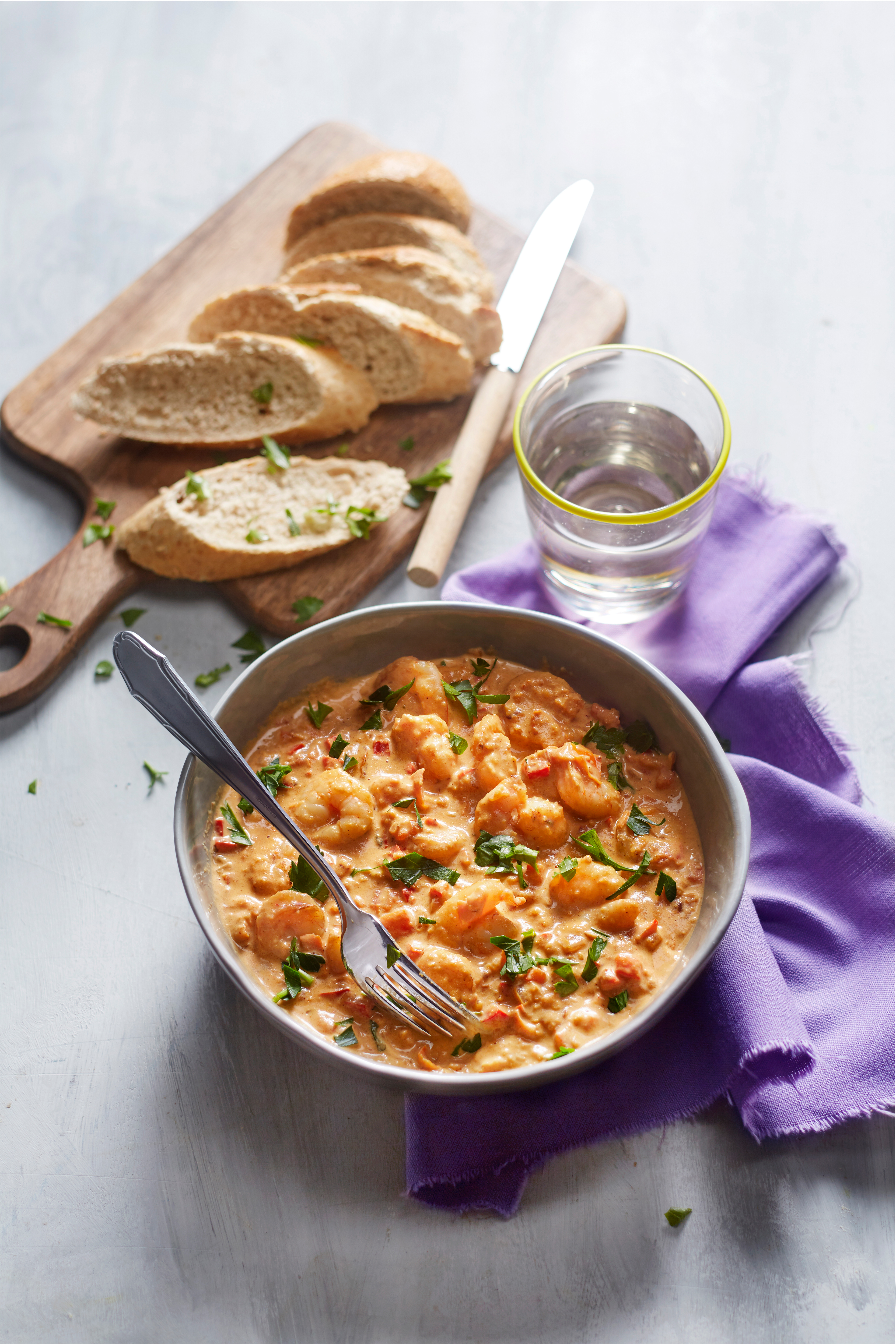 Scampi's in pittige tomaten-roomsaus