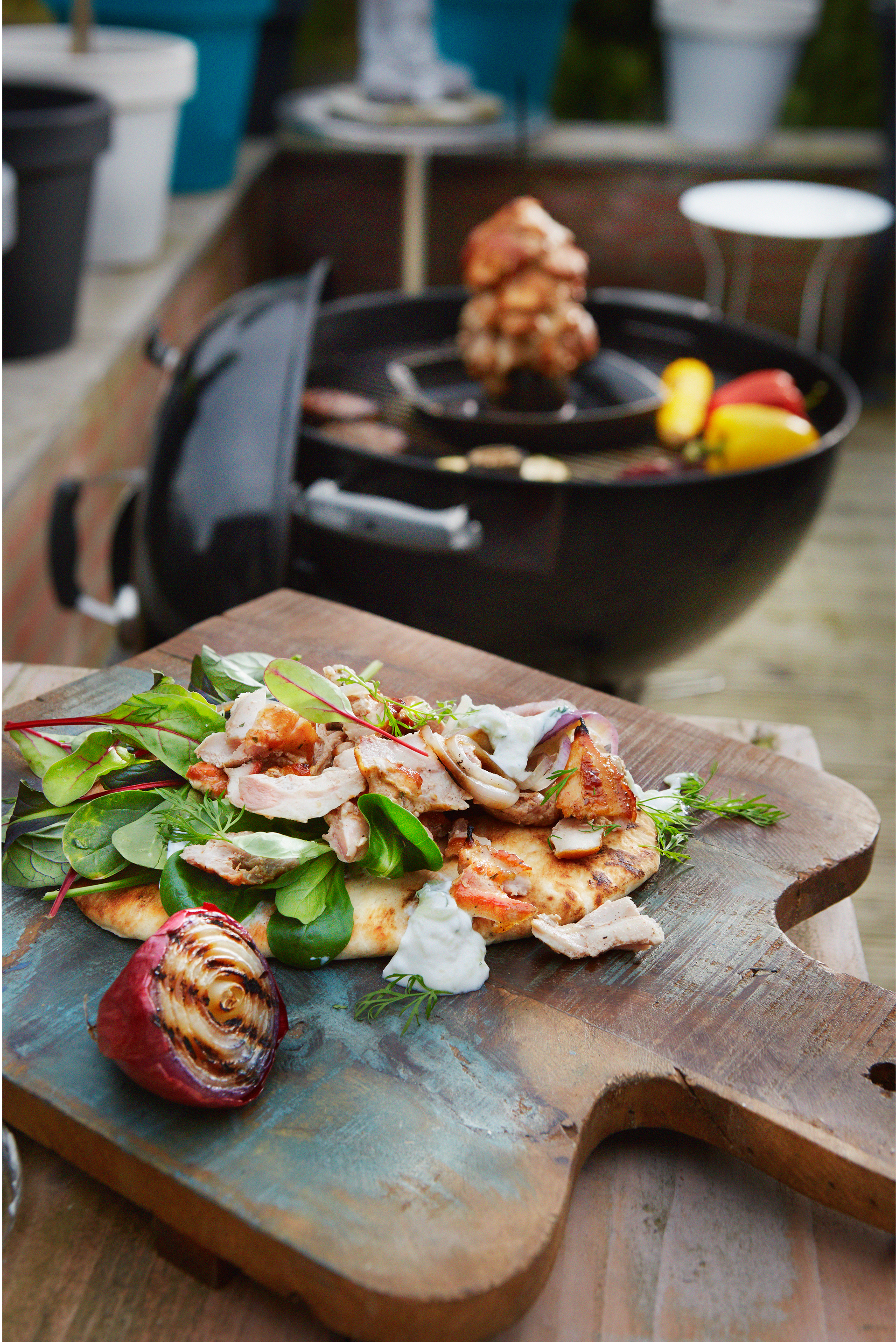 Kip-gyros van de barbecue