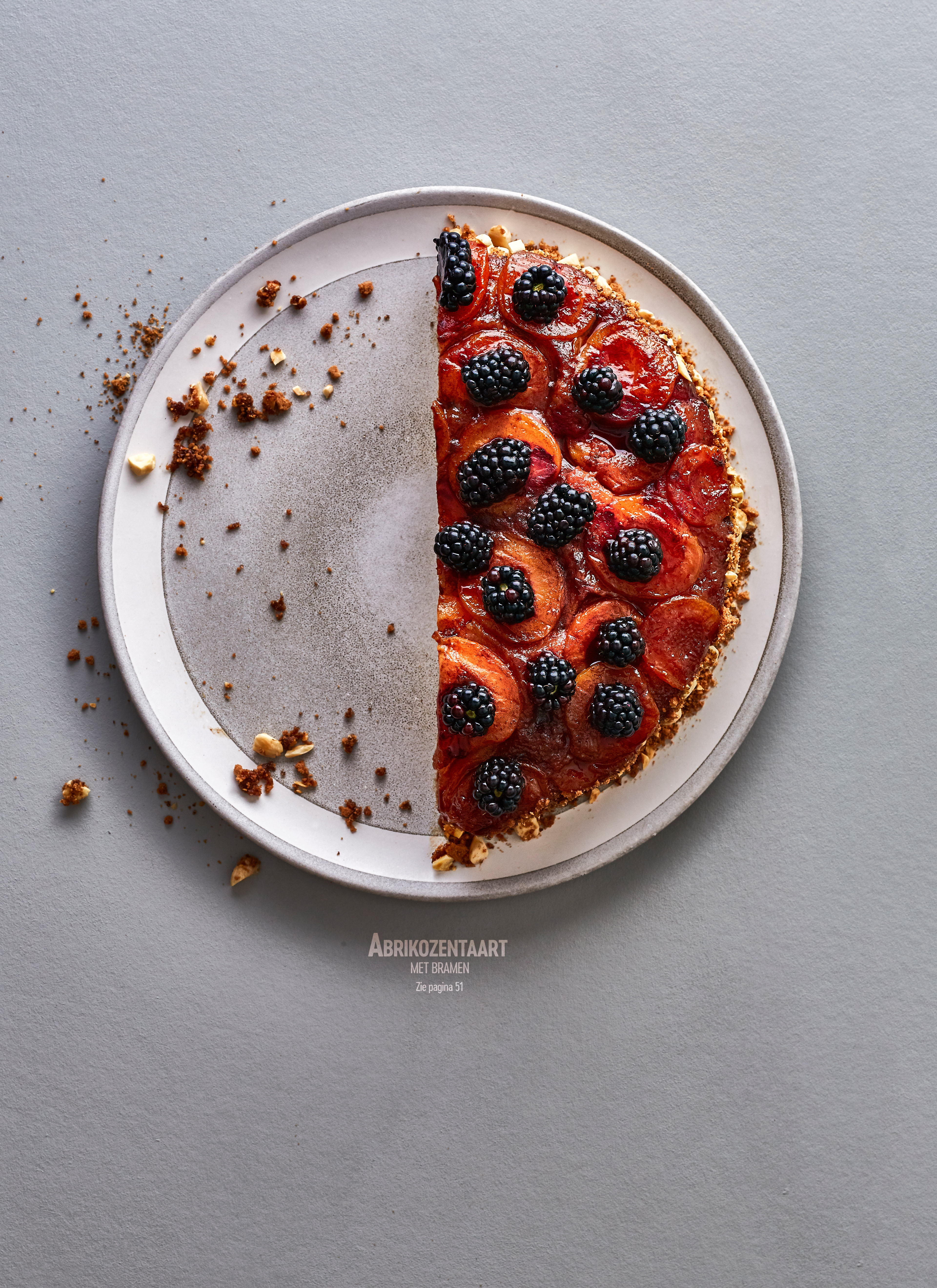 Abrikozentaart met bramen