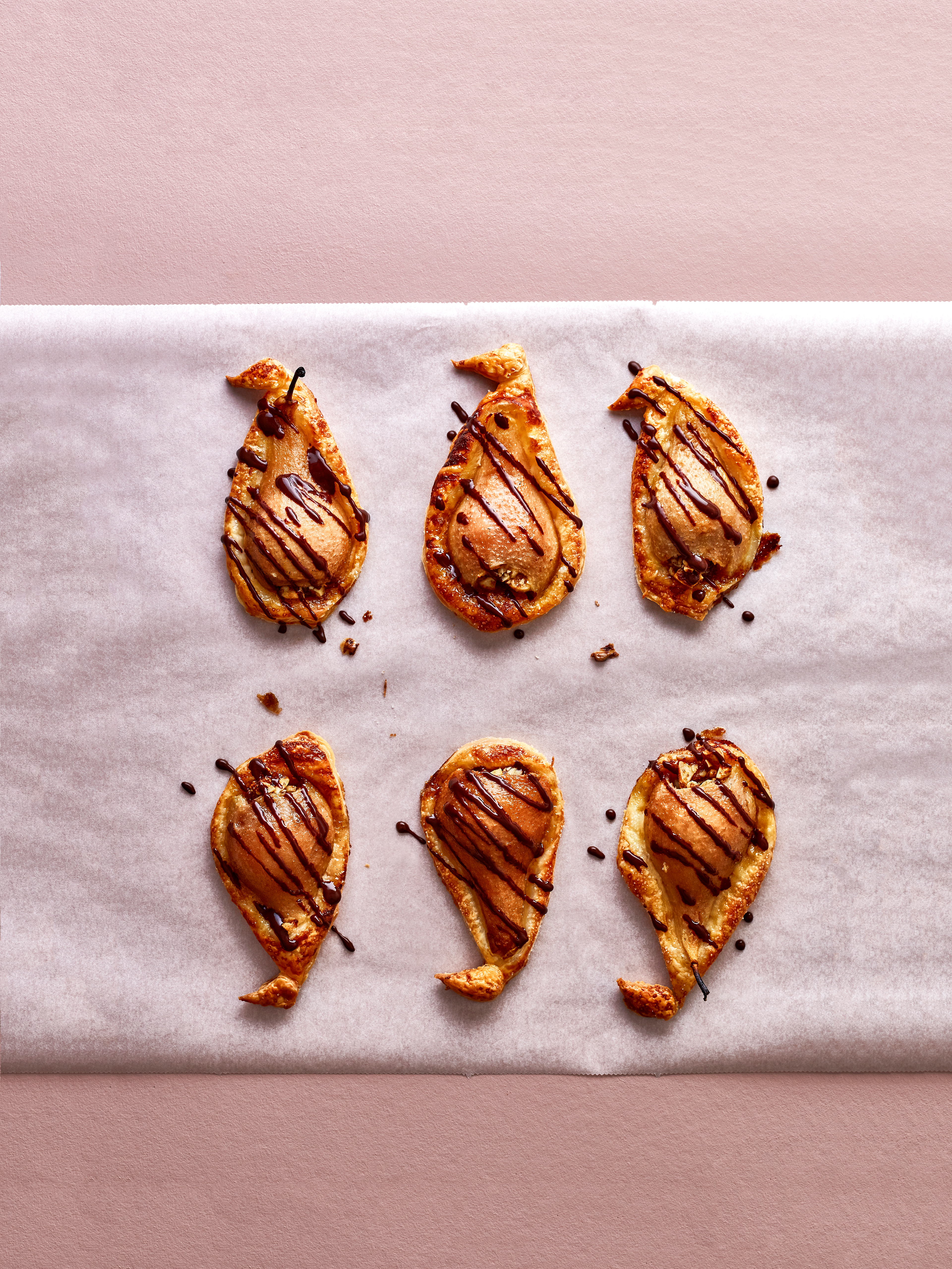 Perenslofjes met chocolade-pepersaus