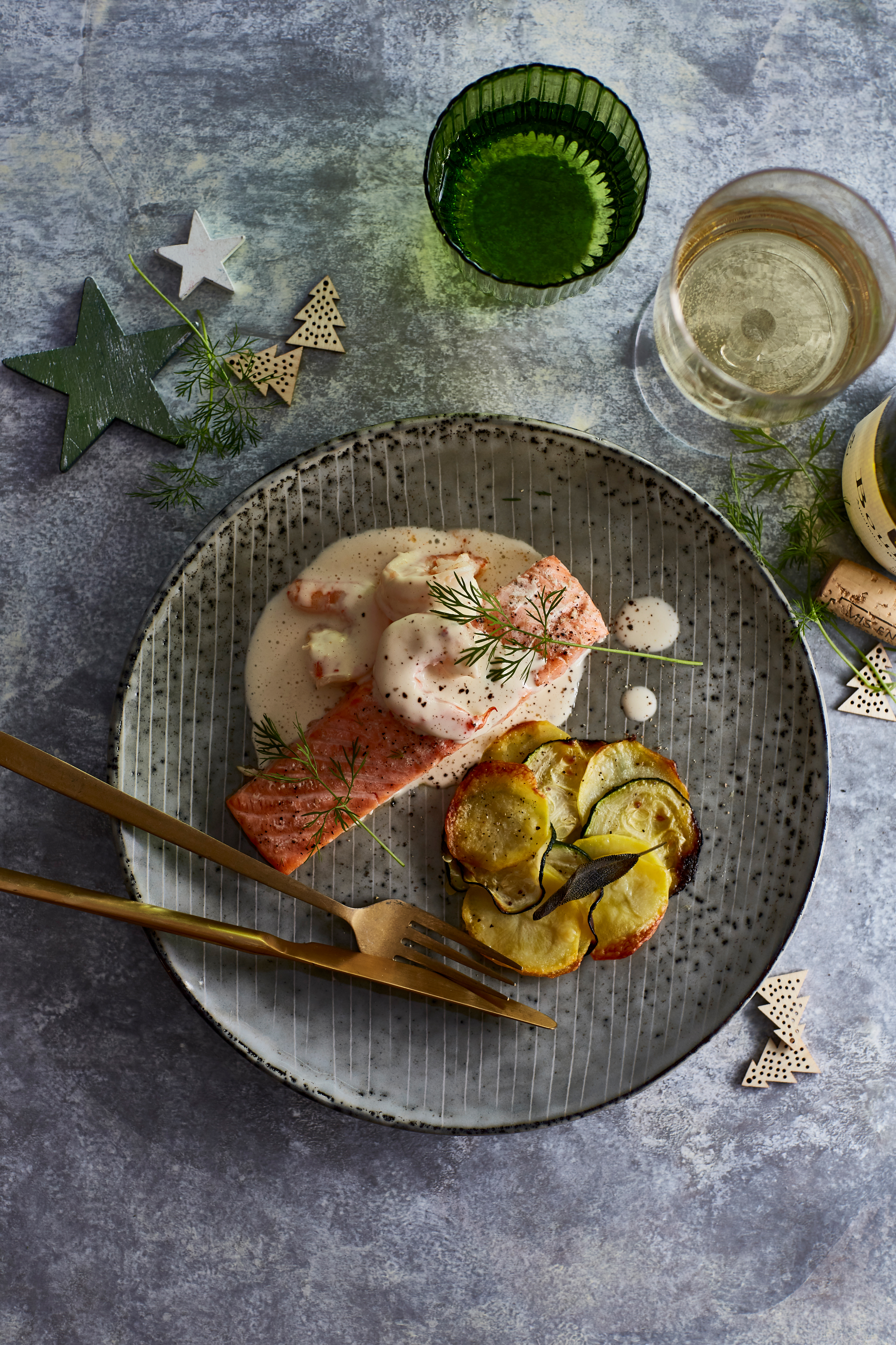 Zalm en garnalen met wittewijnsaus