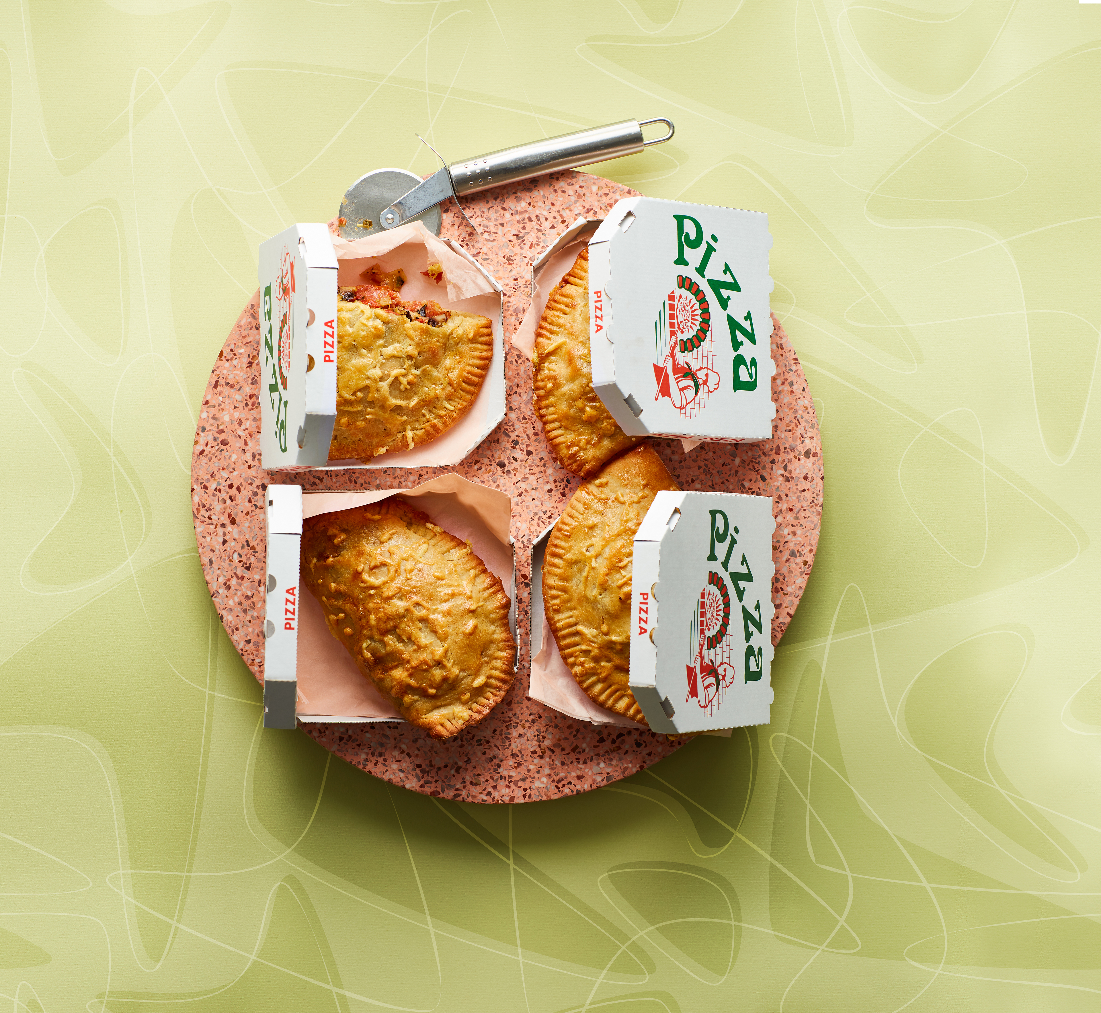 Mini-groentecalzones met salami