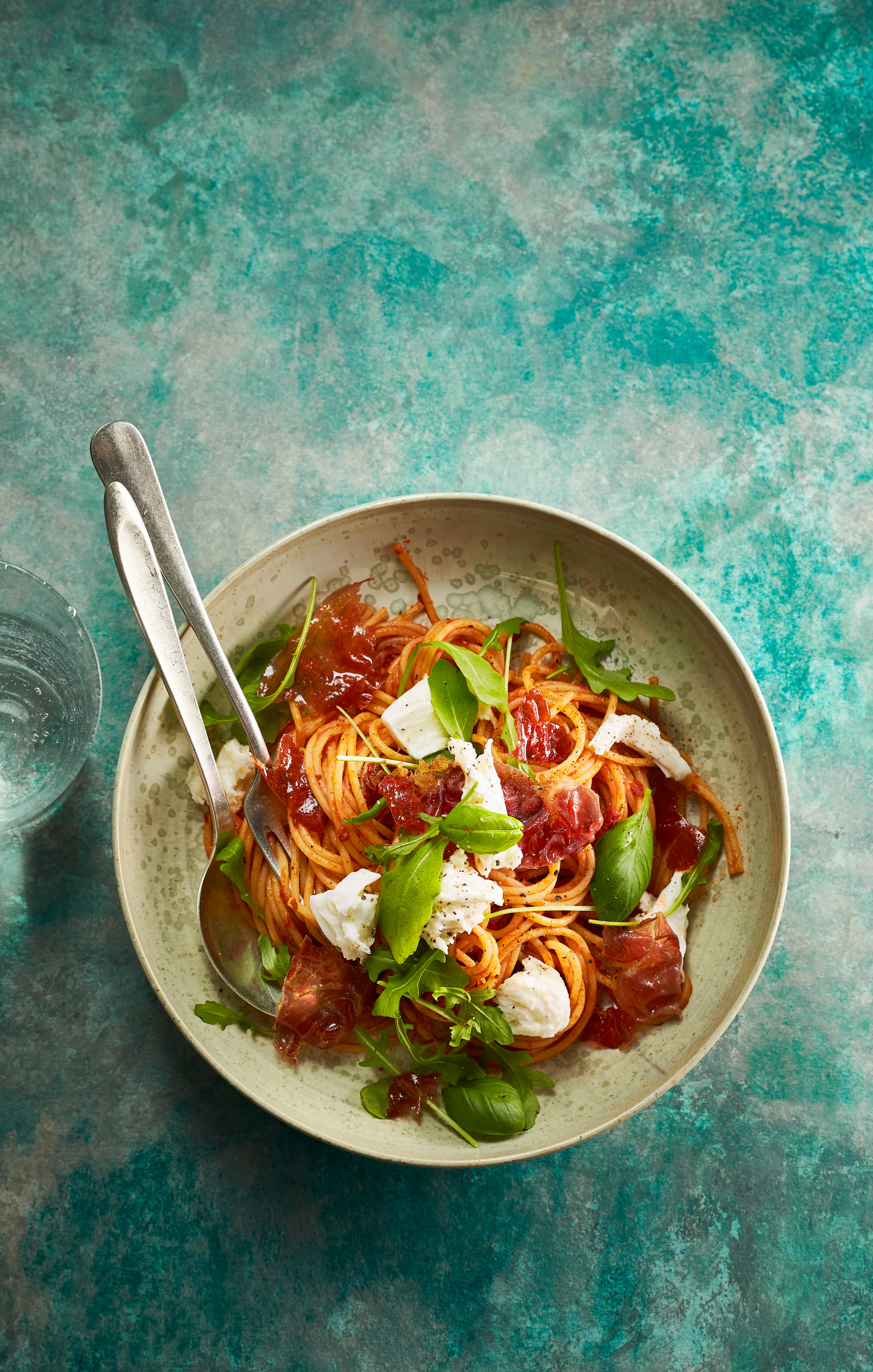 Spaghetti caprese met parmaham