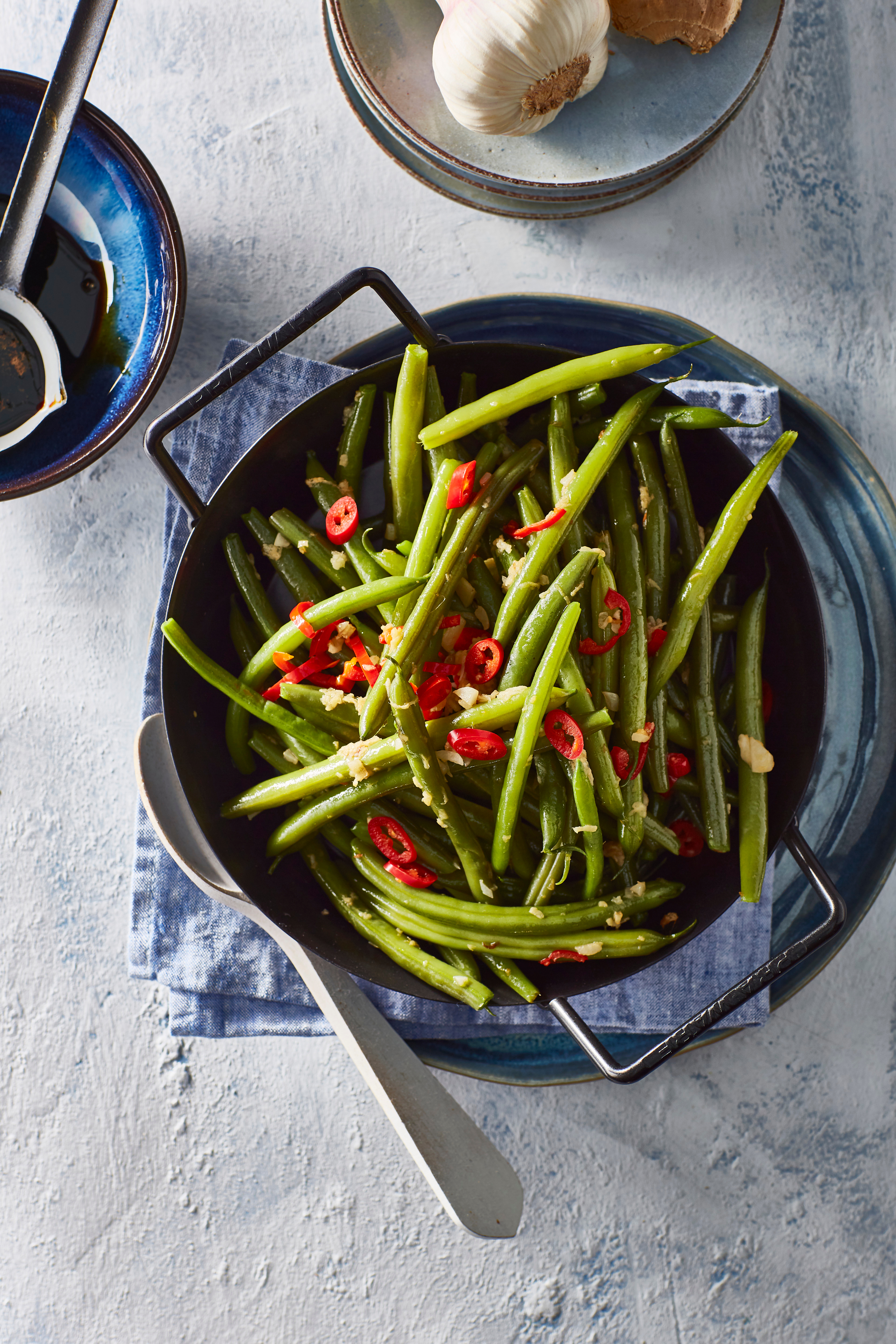 Gewokte sperziebonen met gember en rode peper