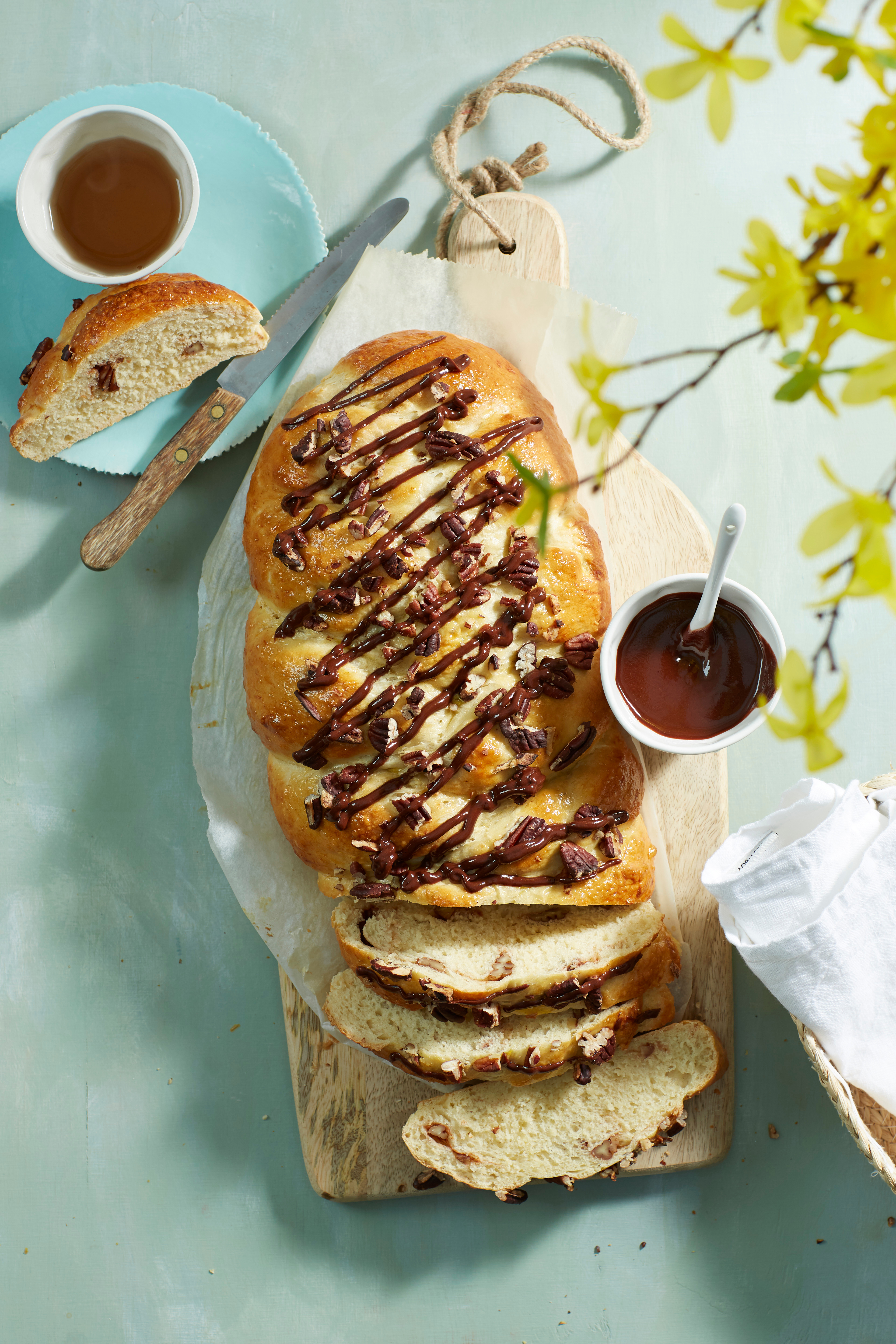 Paasvlecht met chocoladeglazuur