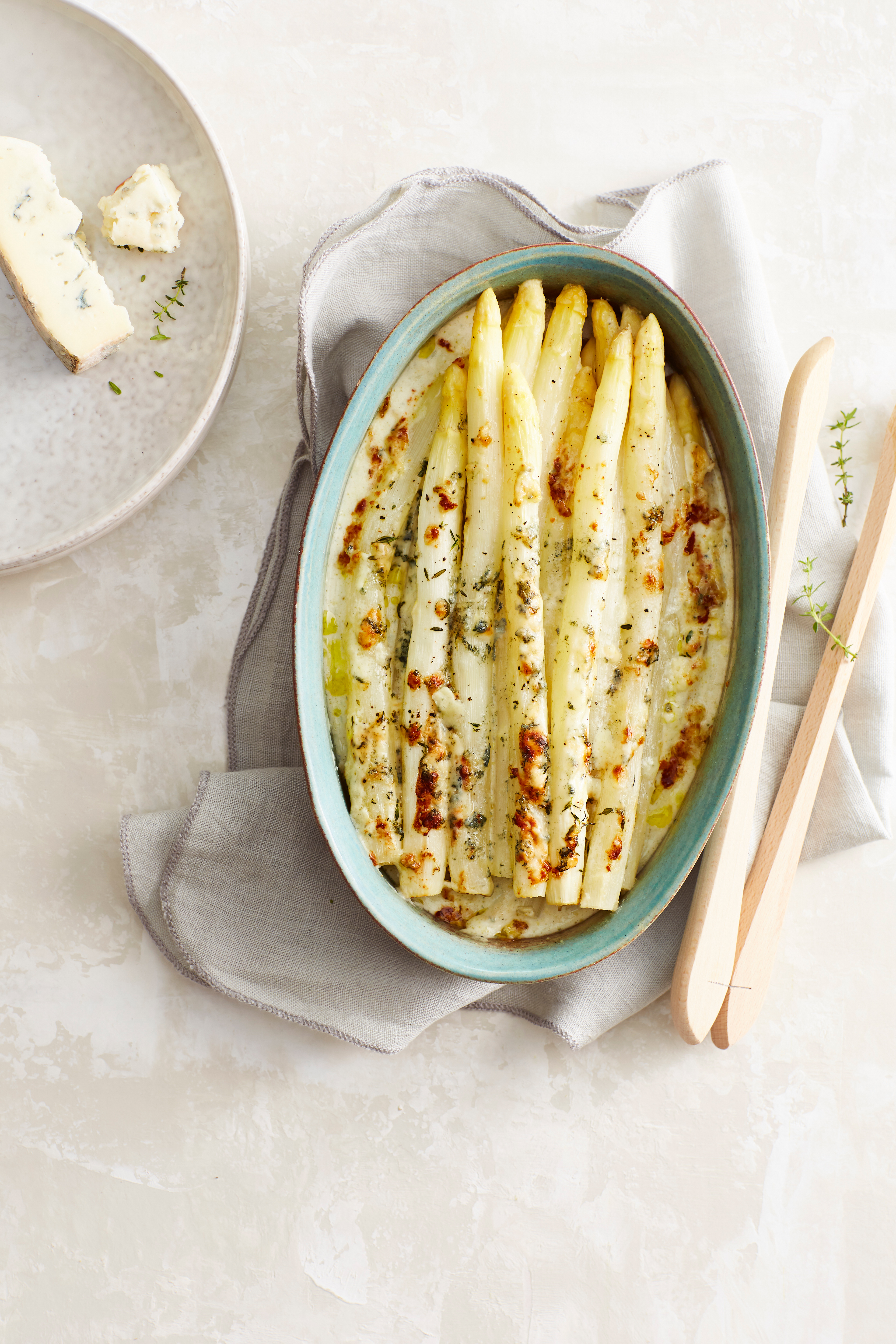 Aspergegratin met blauwe kaas