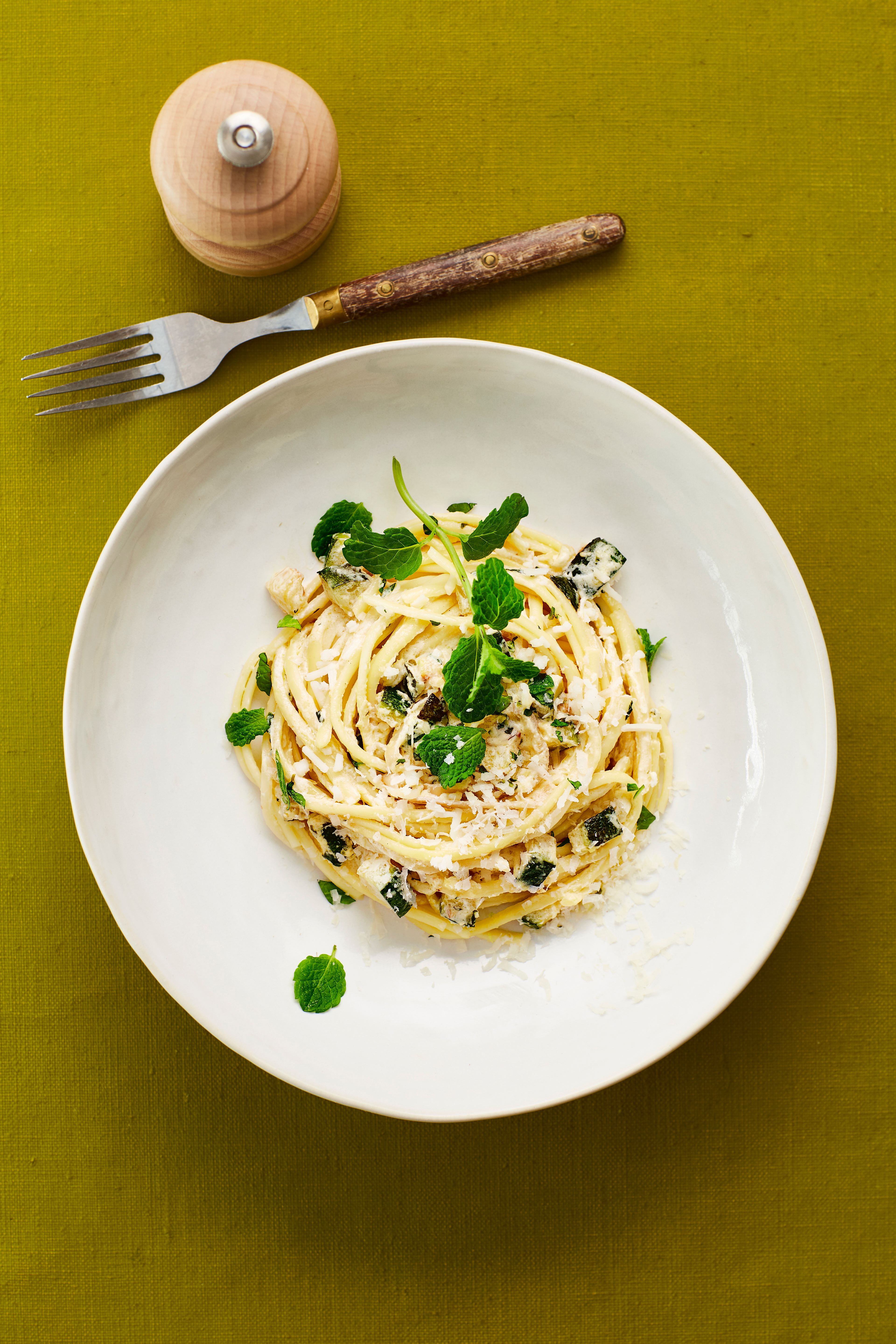 Romige linguini met courgette en geitenkaas