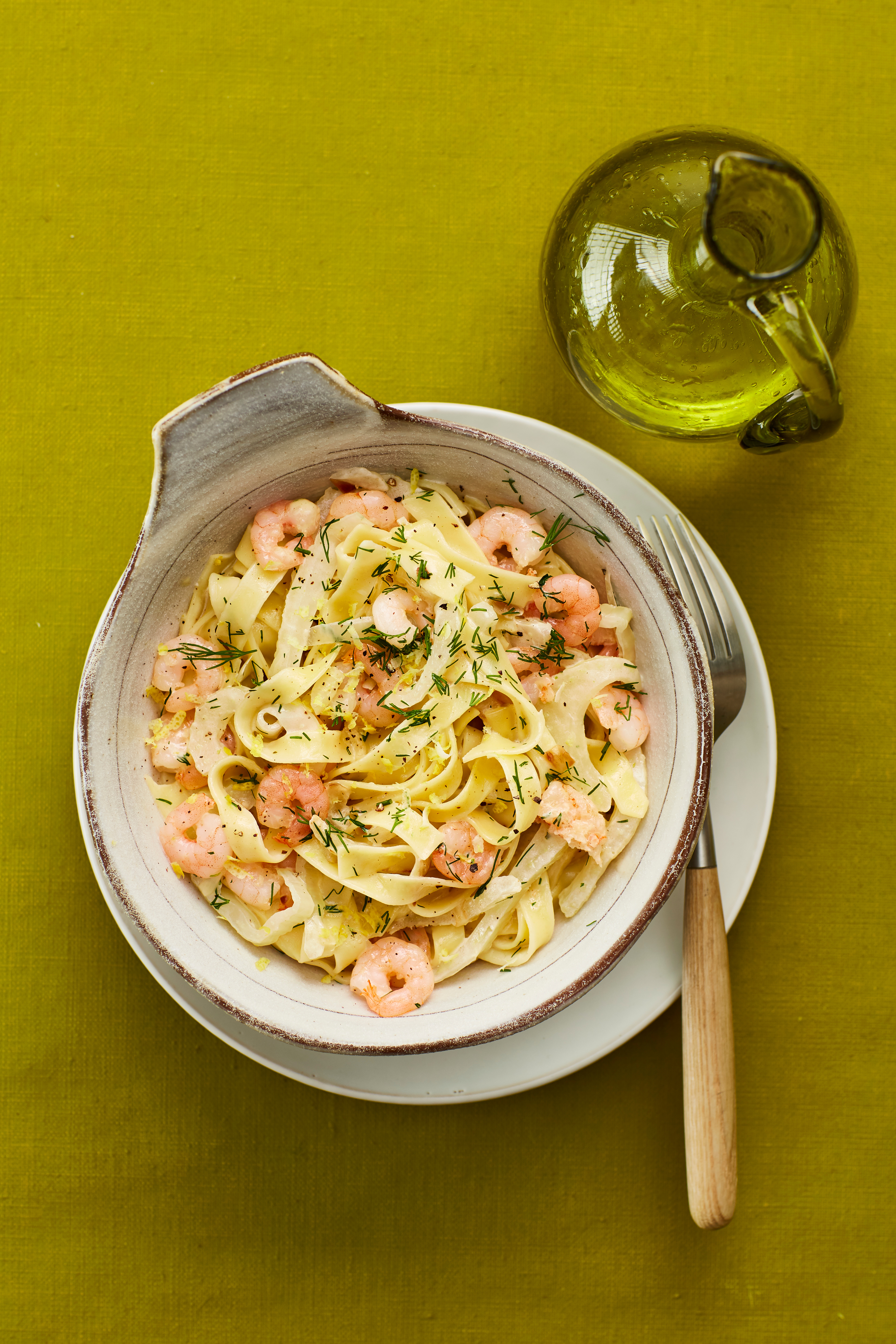 Tagliatelle met venkel, garnalen en dille