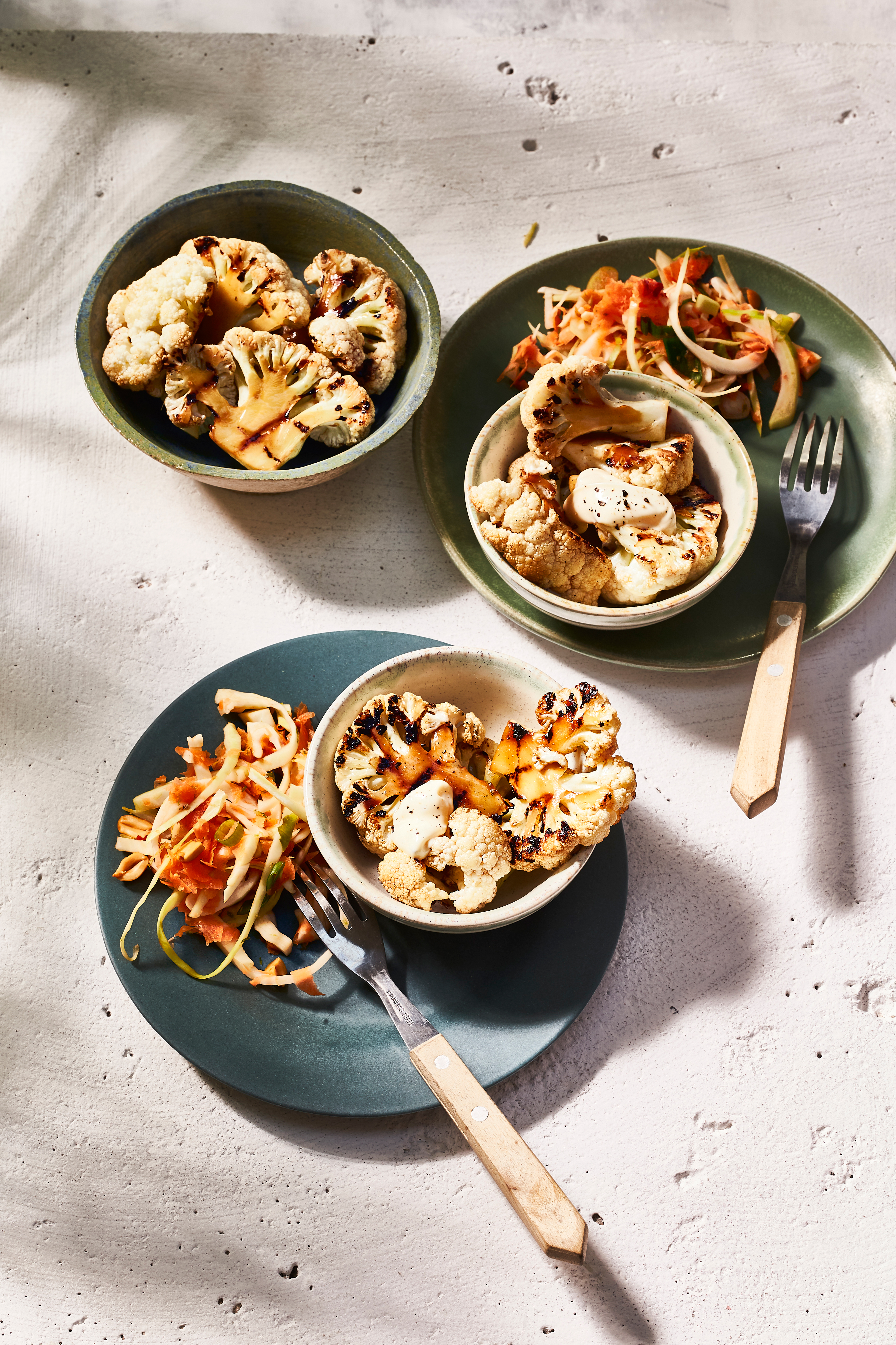 Gegrilde bloemkool met coleslaw