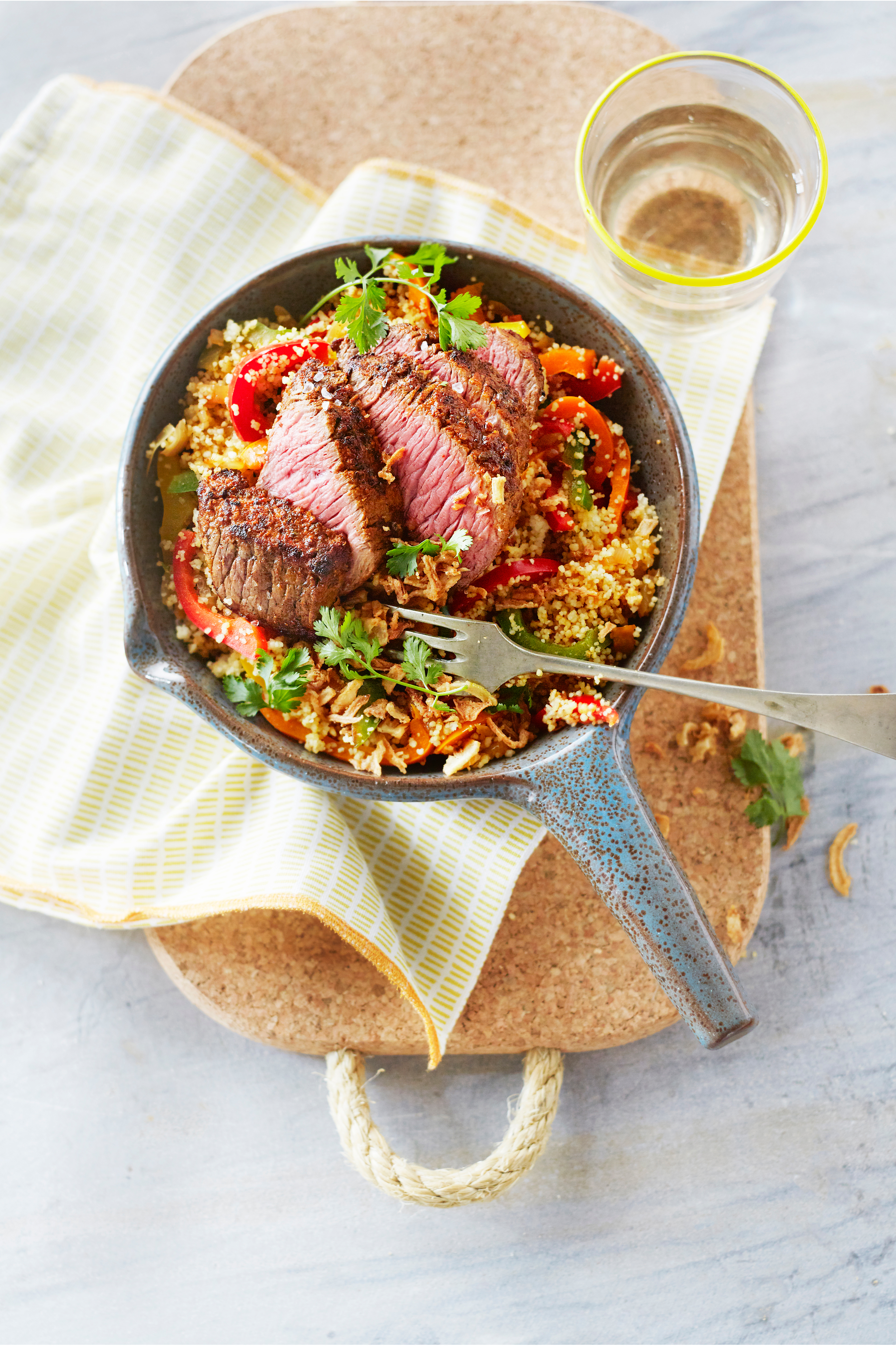 Couscous met biefstuk en paprika