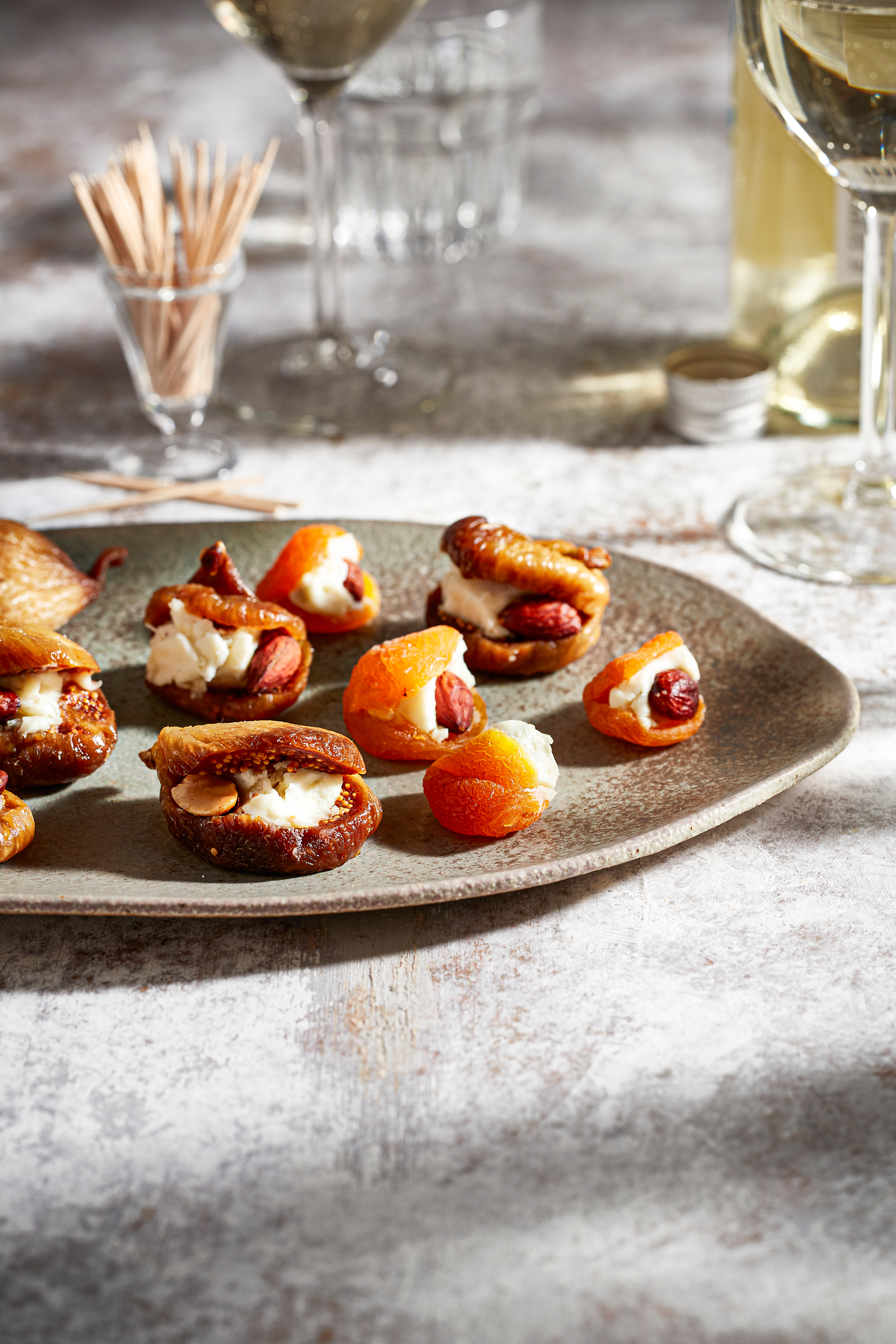 Gevulde abrikozen en vijgen met gorgonzola en amandel