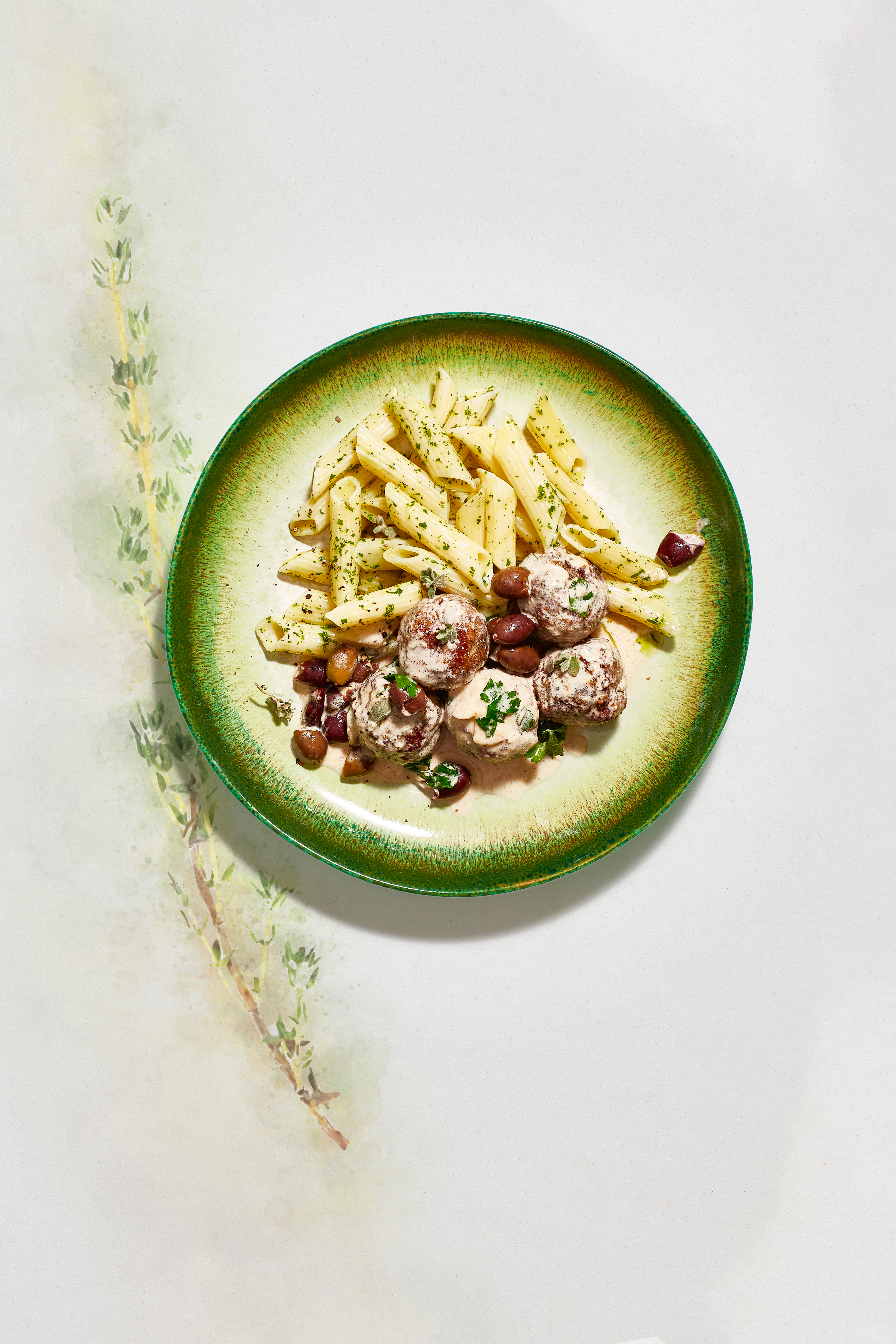 Italiaanse kruidengehaktballetjes in romige oreganosaus