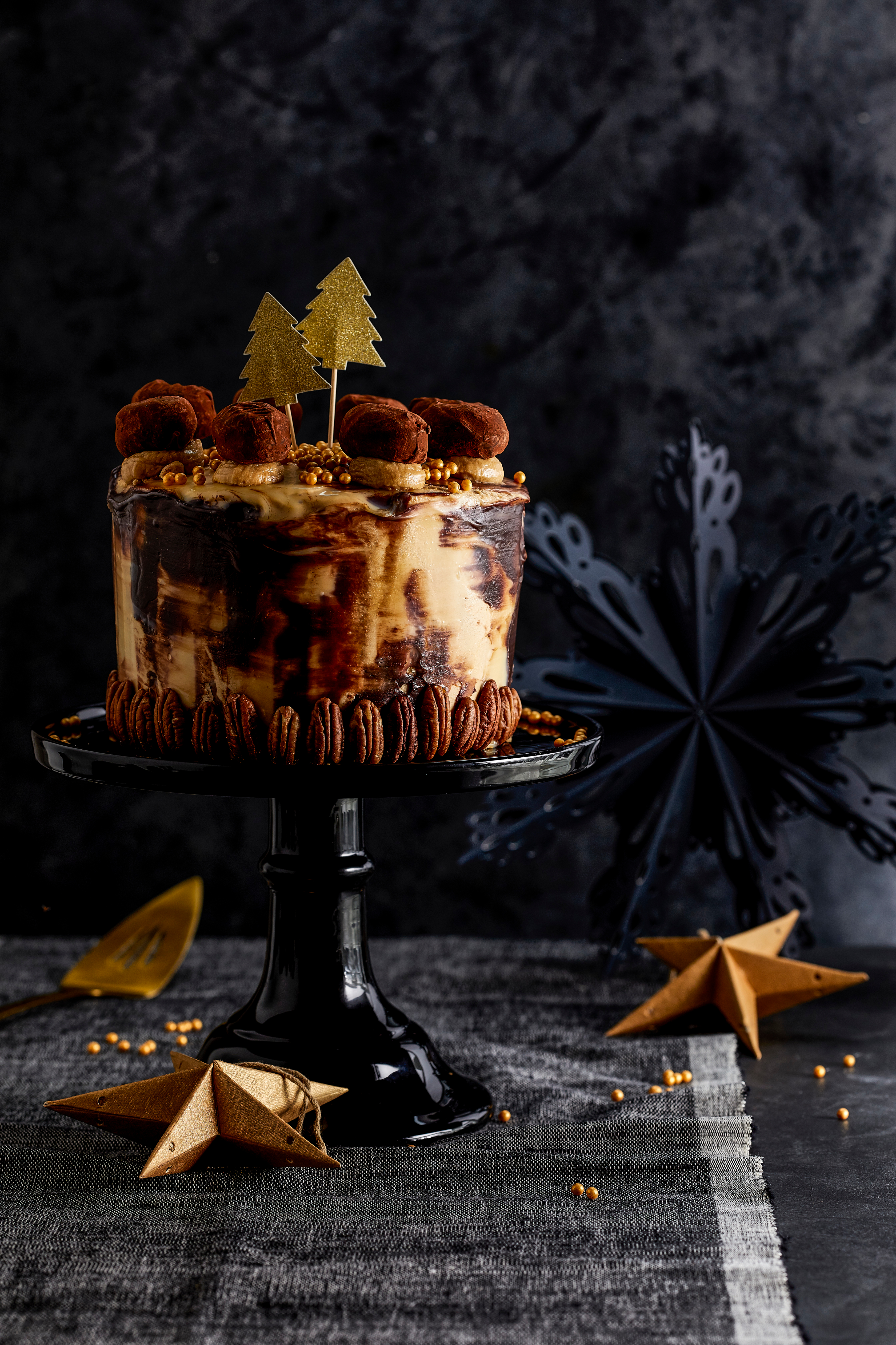 Mokkataart met pecannoten en chocoladeglazuur