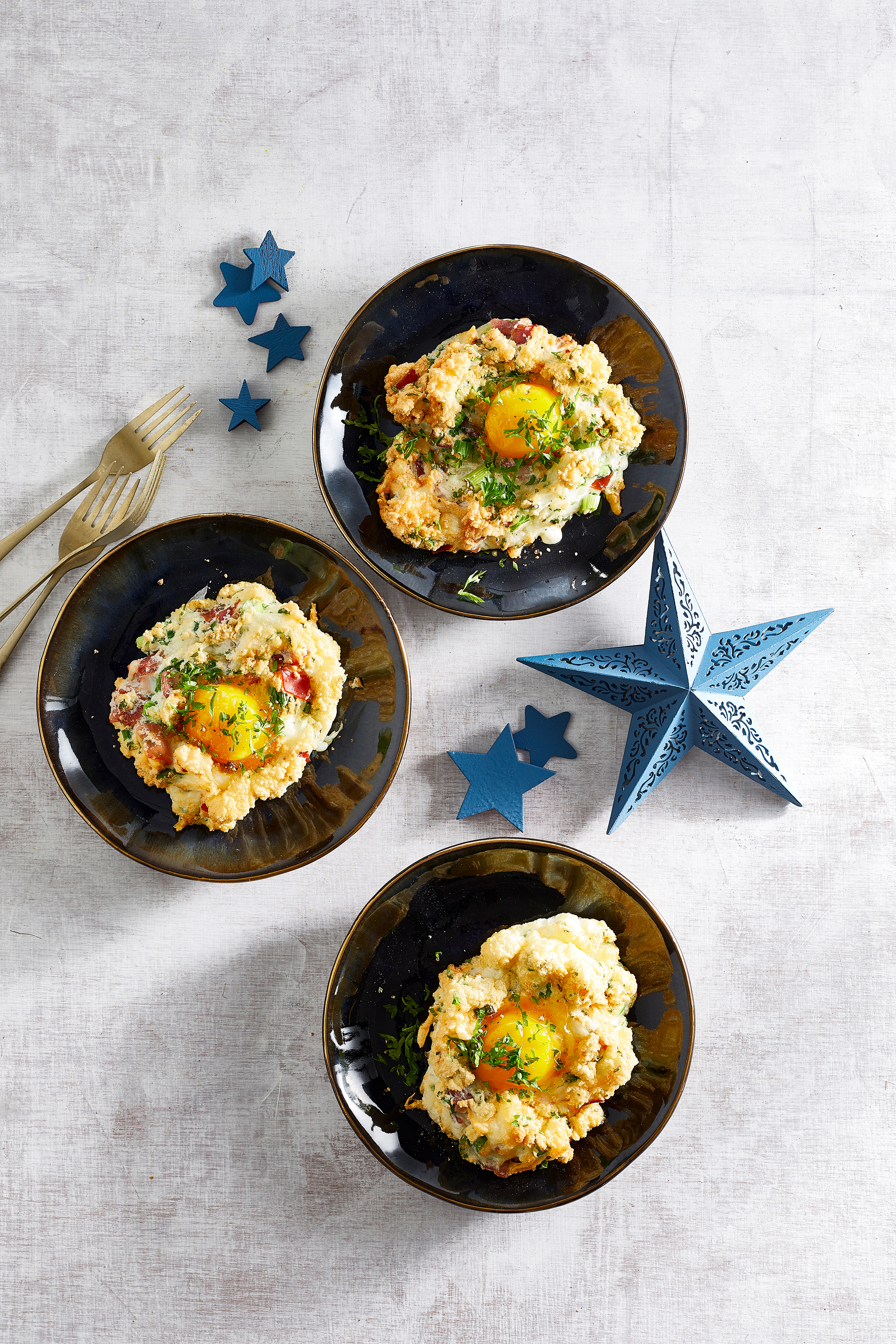 Wolkeneitjes met parmaham en gruyère