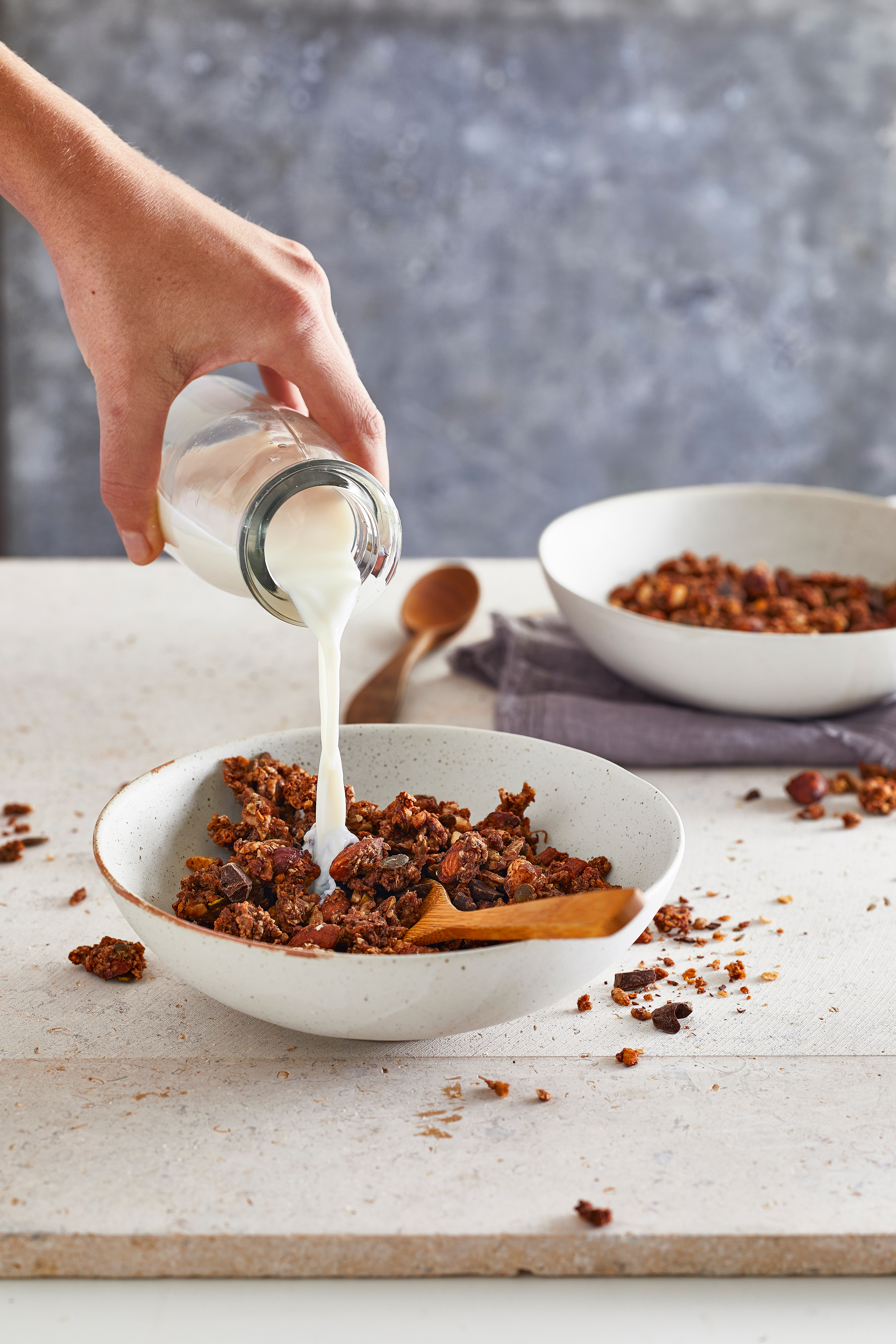 Crunchy banana-chocolate chip granola