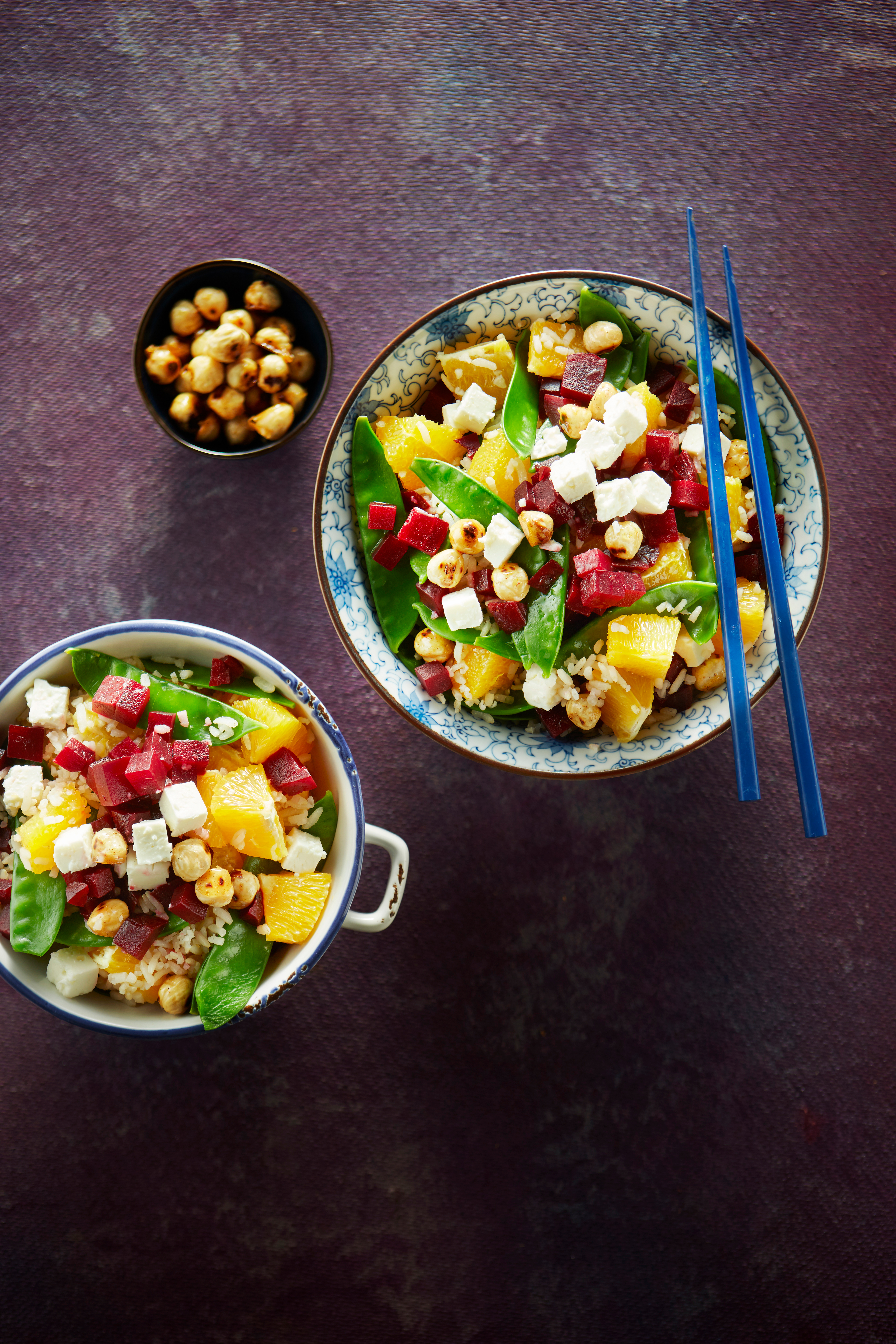 Rijstsalade met bietjes, sinaasappel en hazelnoot