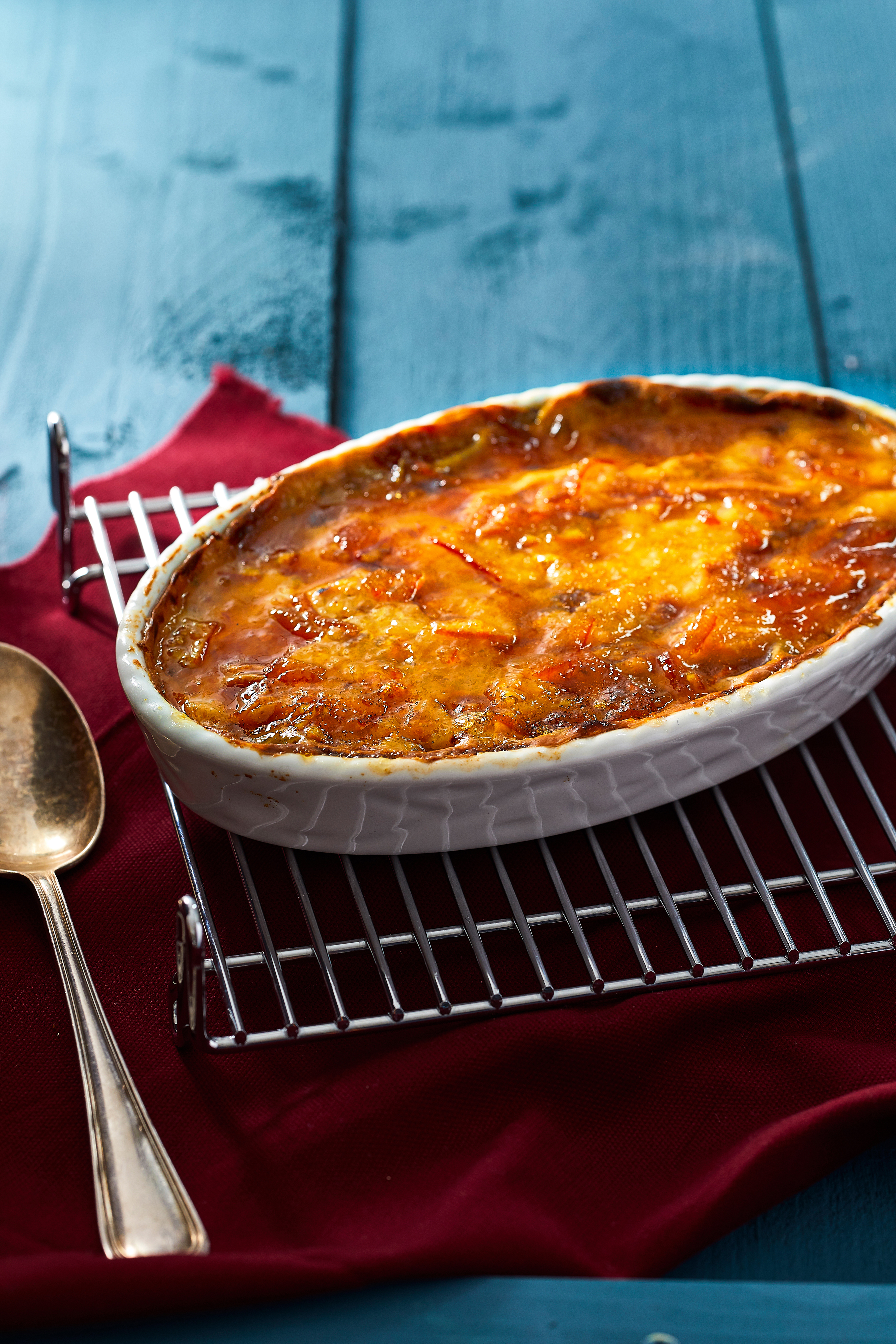 Gebakken rijstdessert met marmeladesiroop