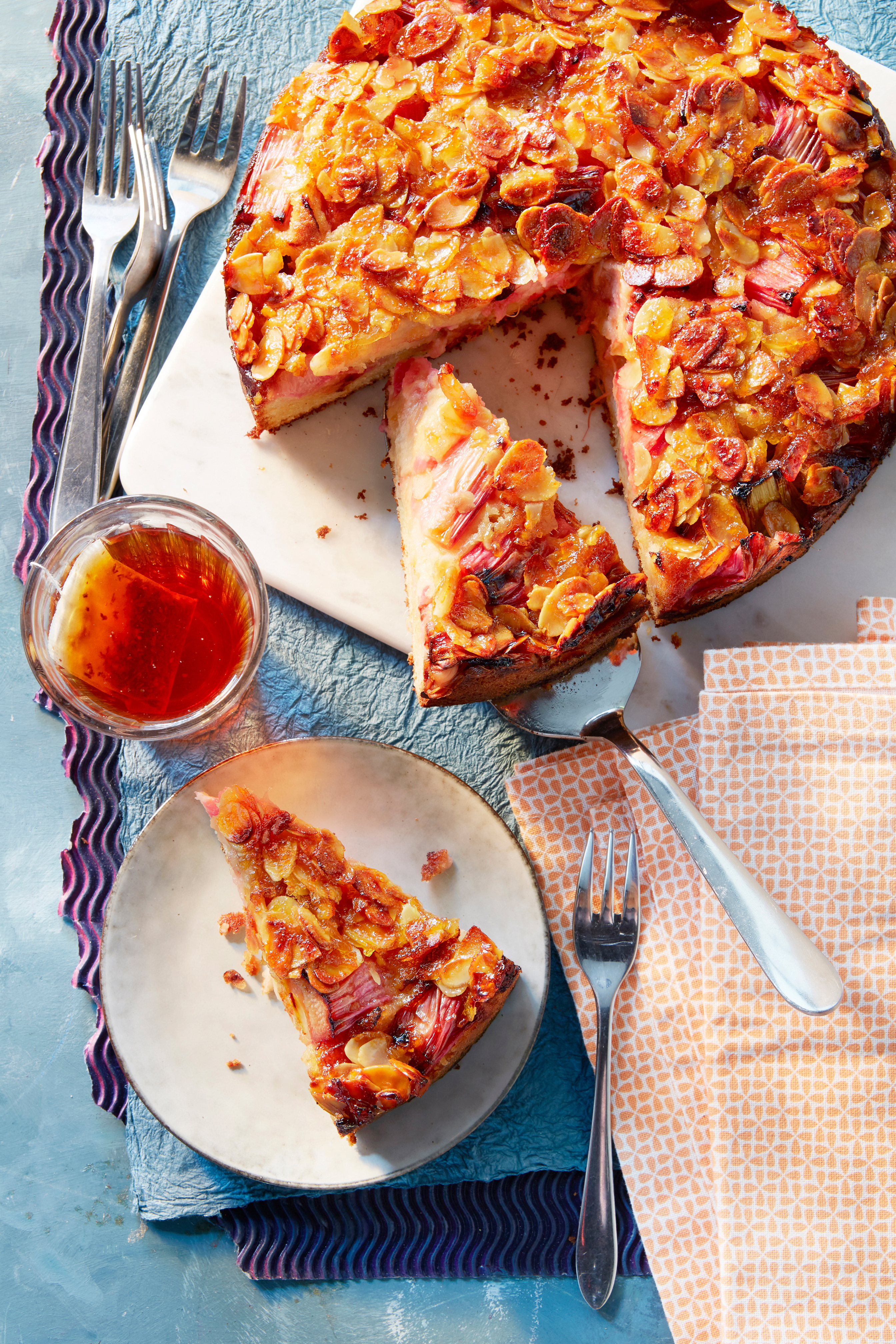 Rabarber-hazelnootcake met marmelade