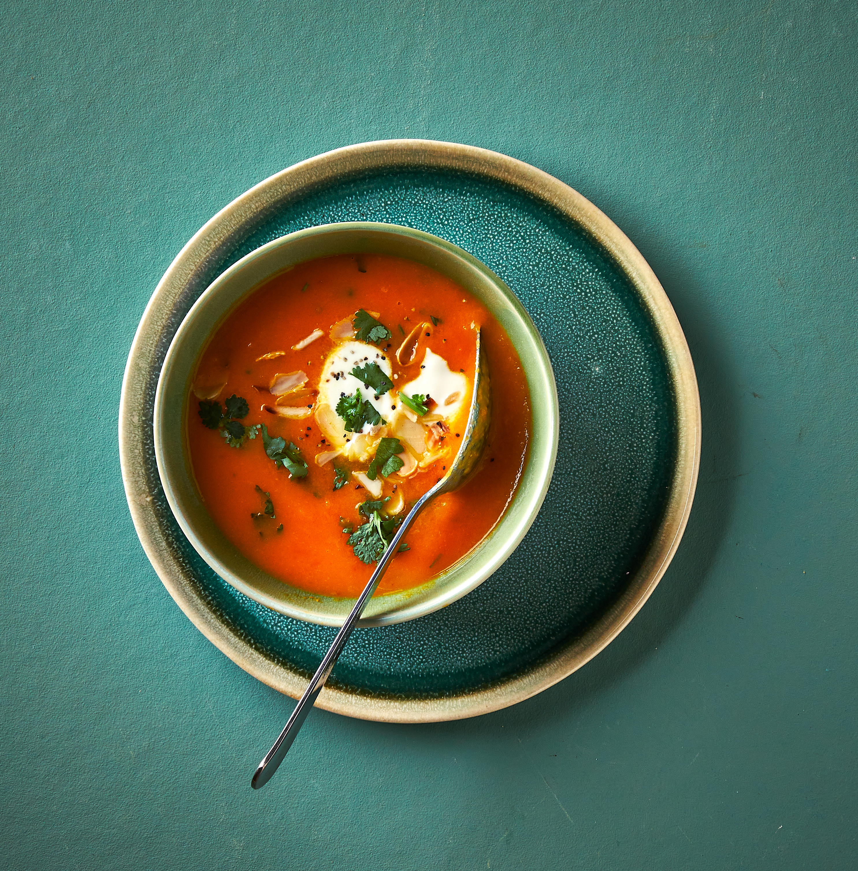 Wortelsoep met kokos en koriander