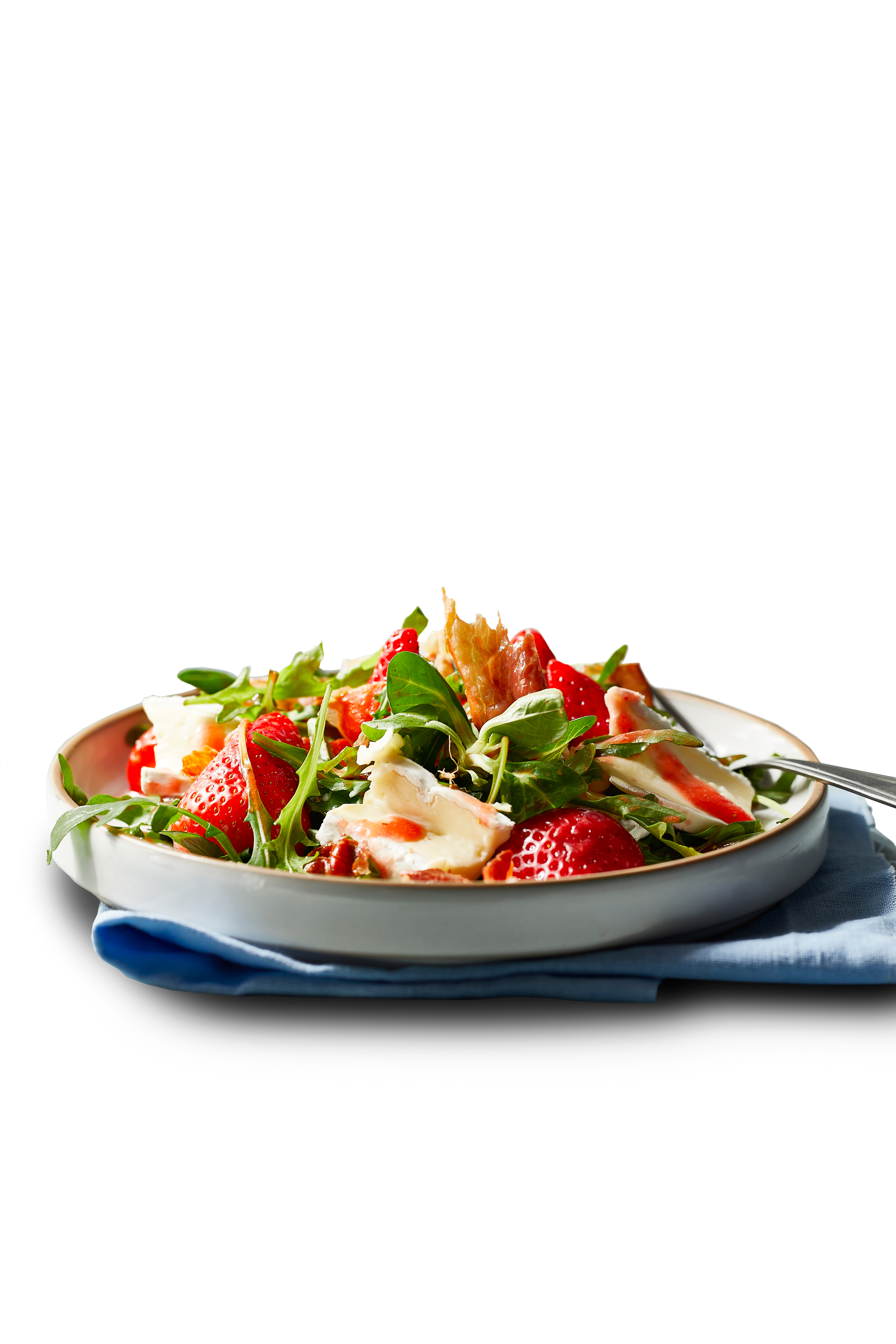 Salade met aardbeien, parmaham en brie