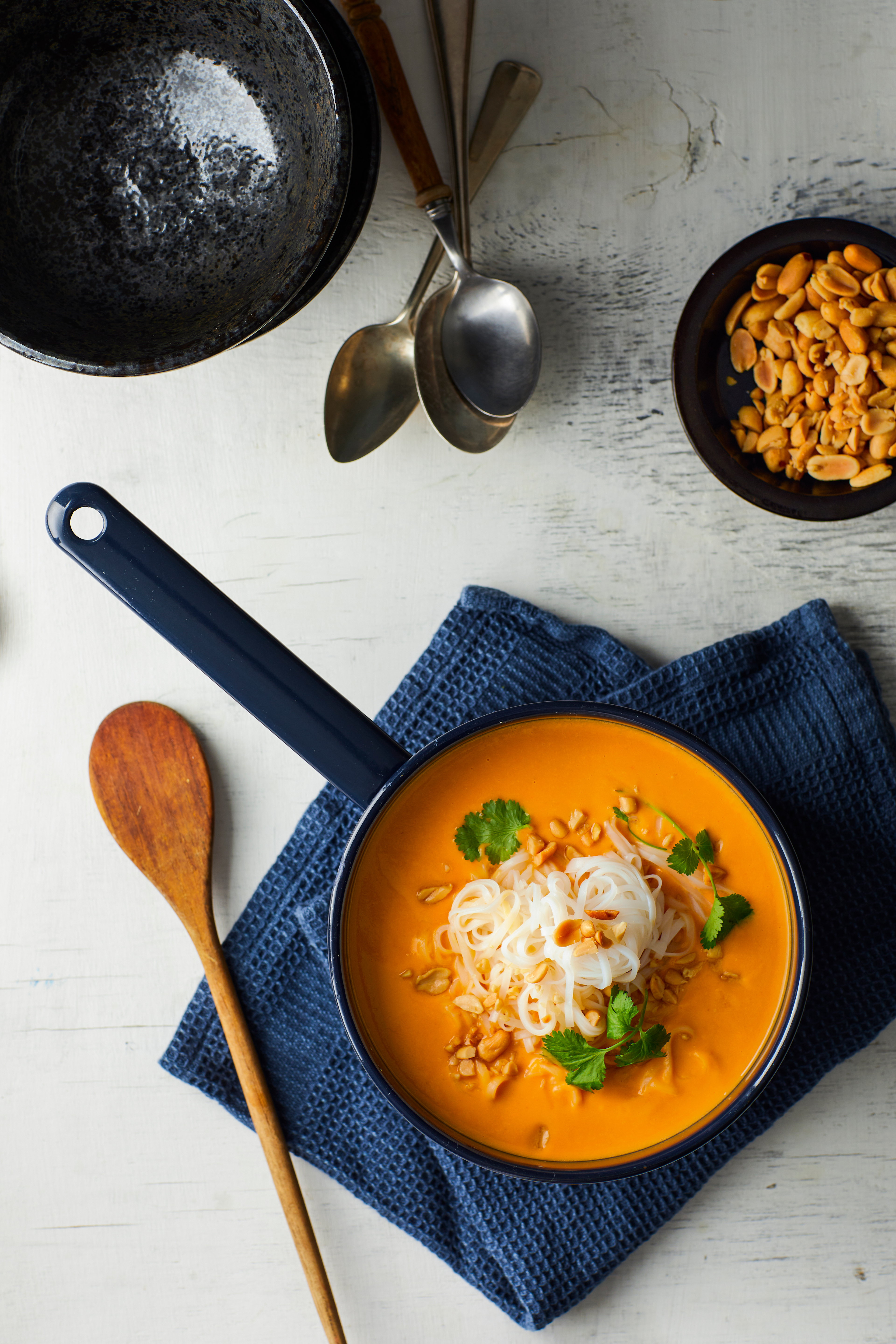 Zoete-aardappelsoep met noedels