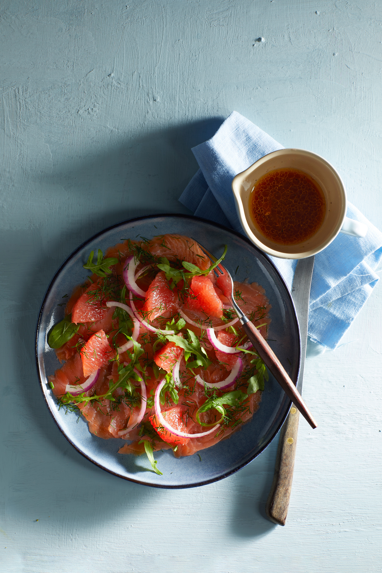 Zalmcarpaccio met grapefruitdressing