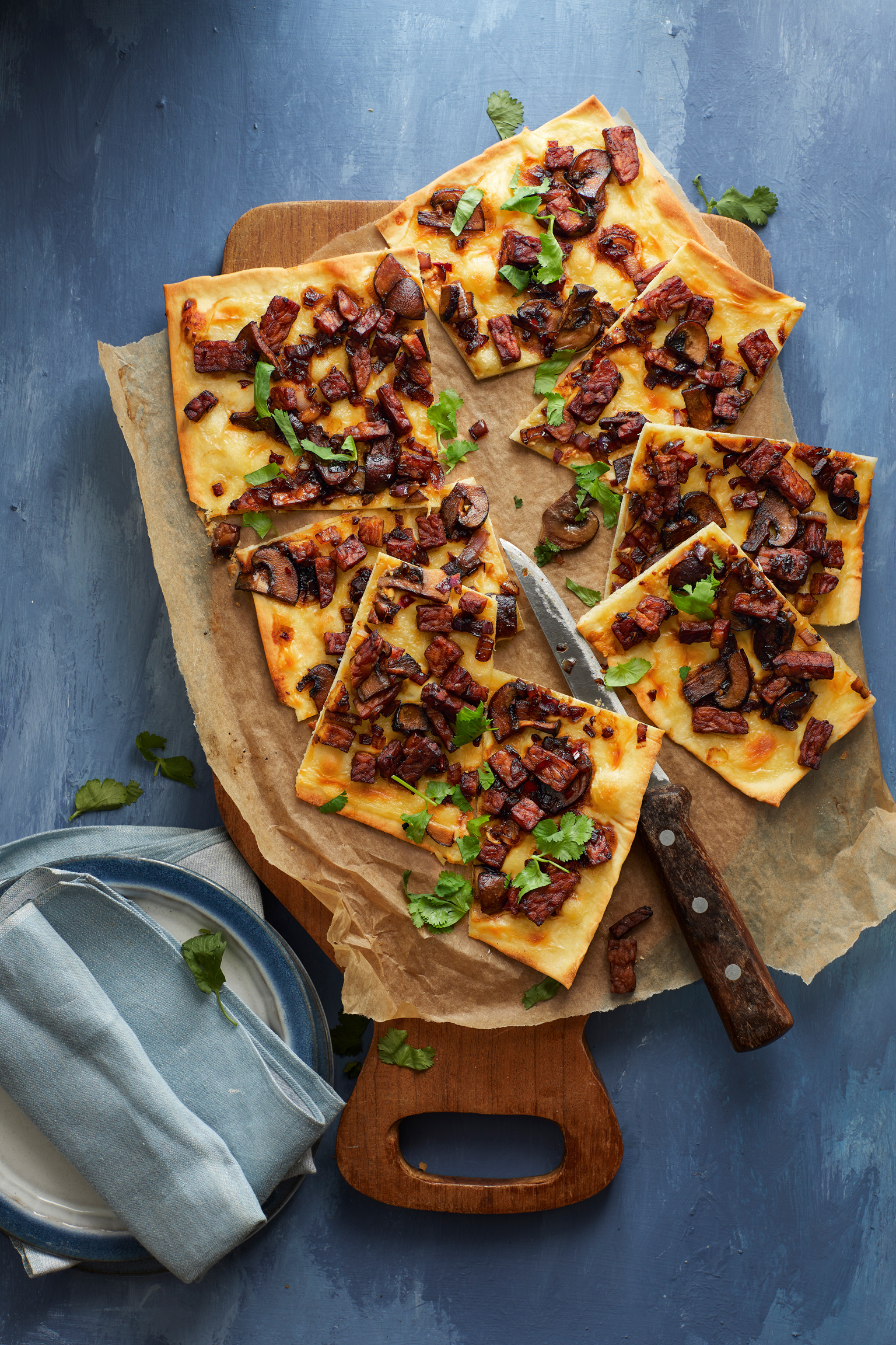 Flammkuchen met tempé en champignons