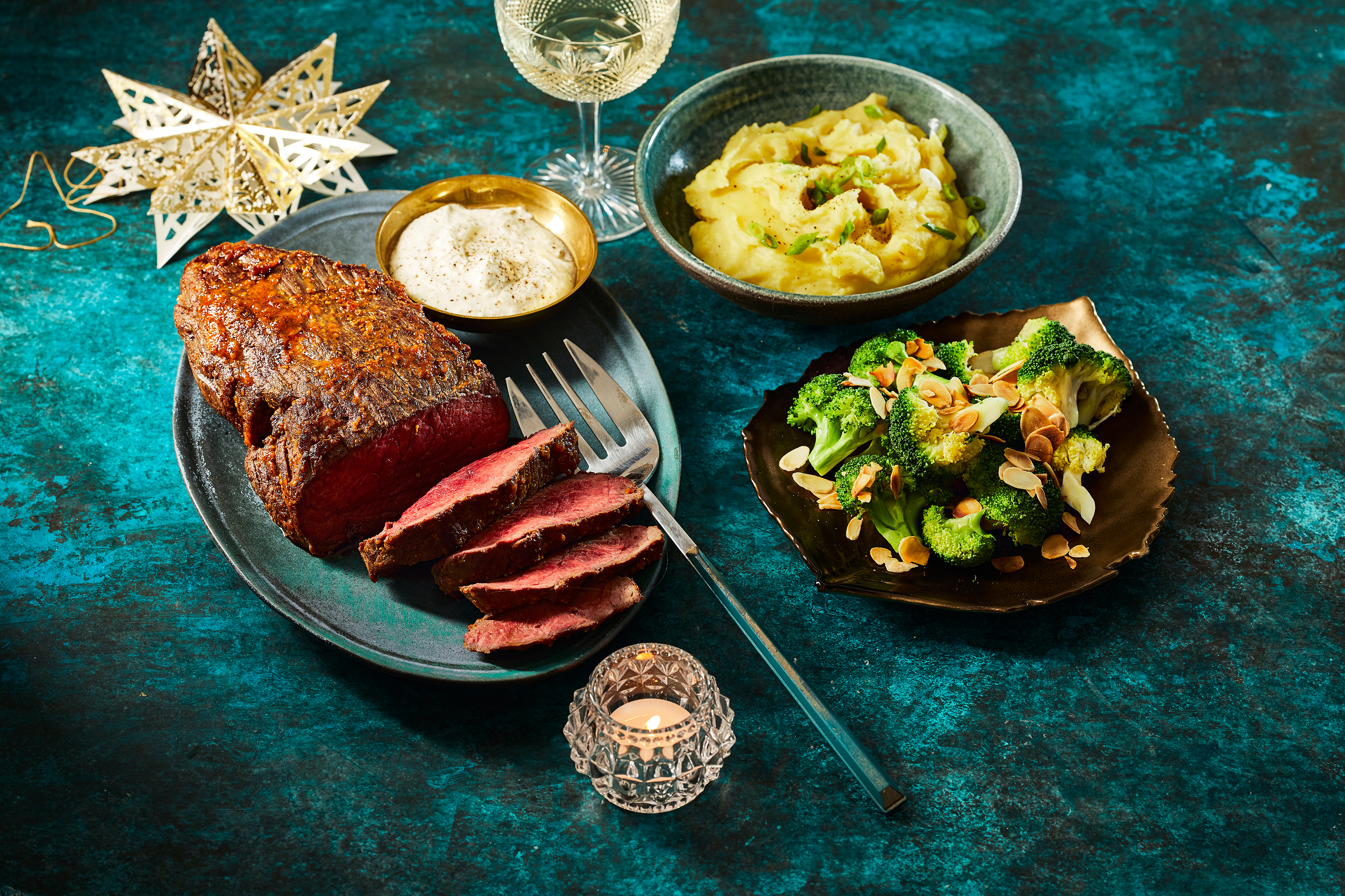 Honing-mosterd rosbief met mierikswortelsaus