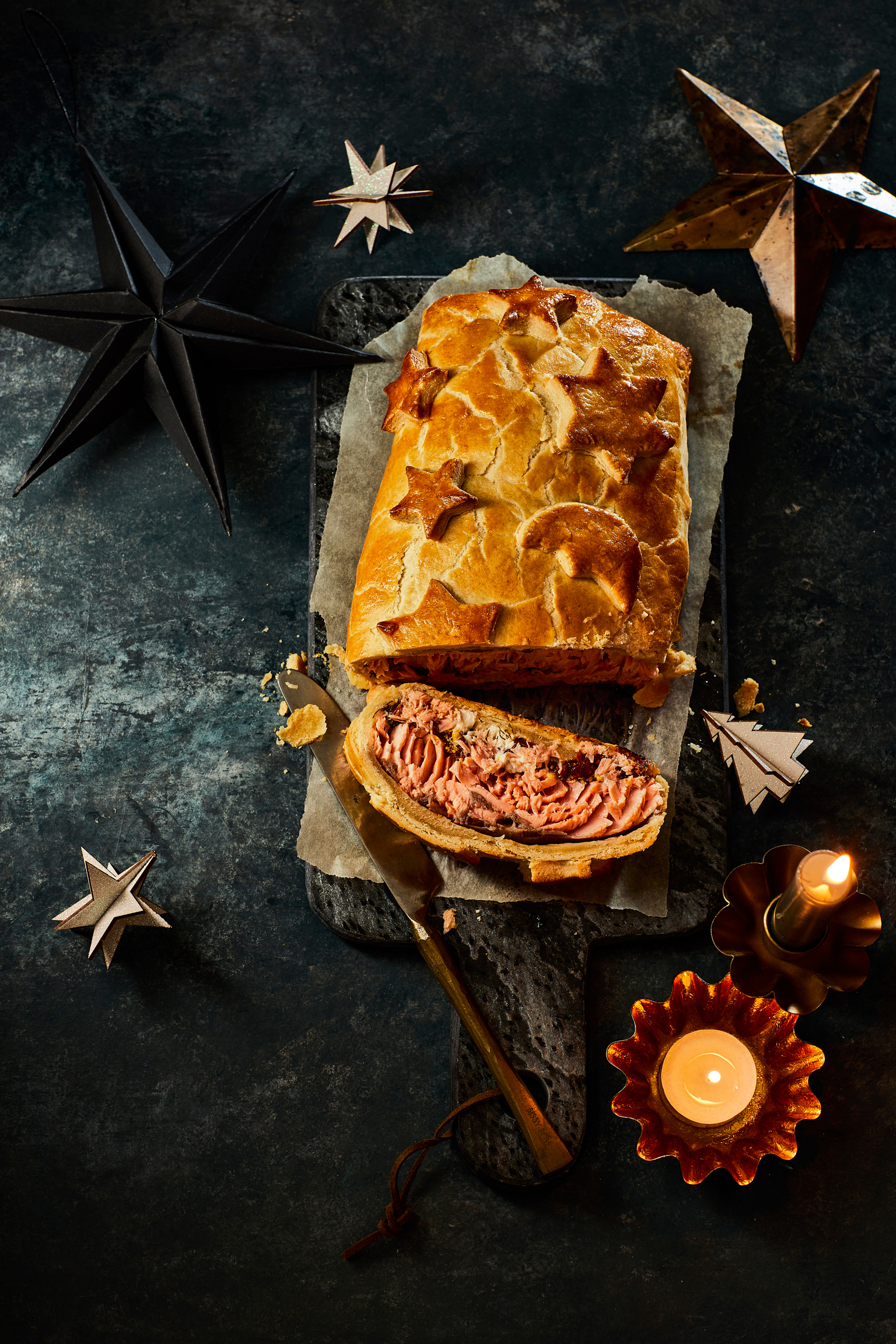 Zalm en croûte met geitenkaas en tomaat