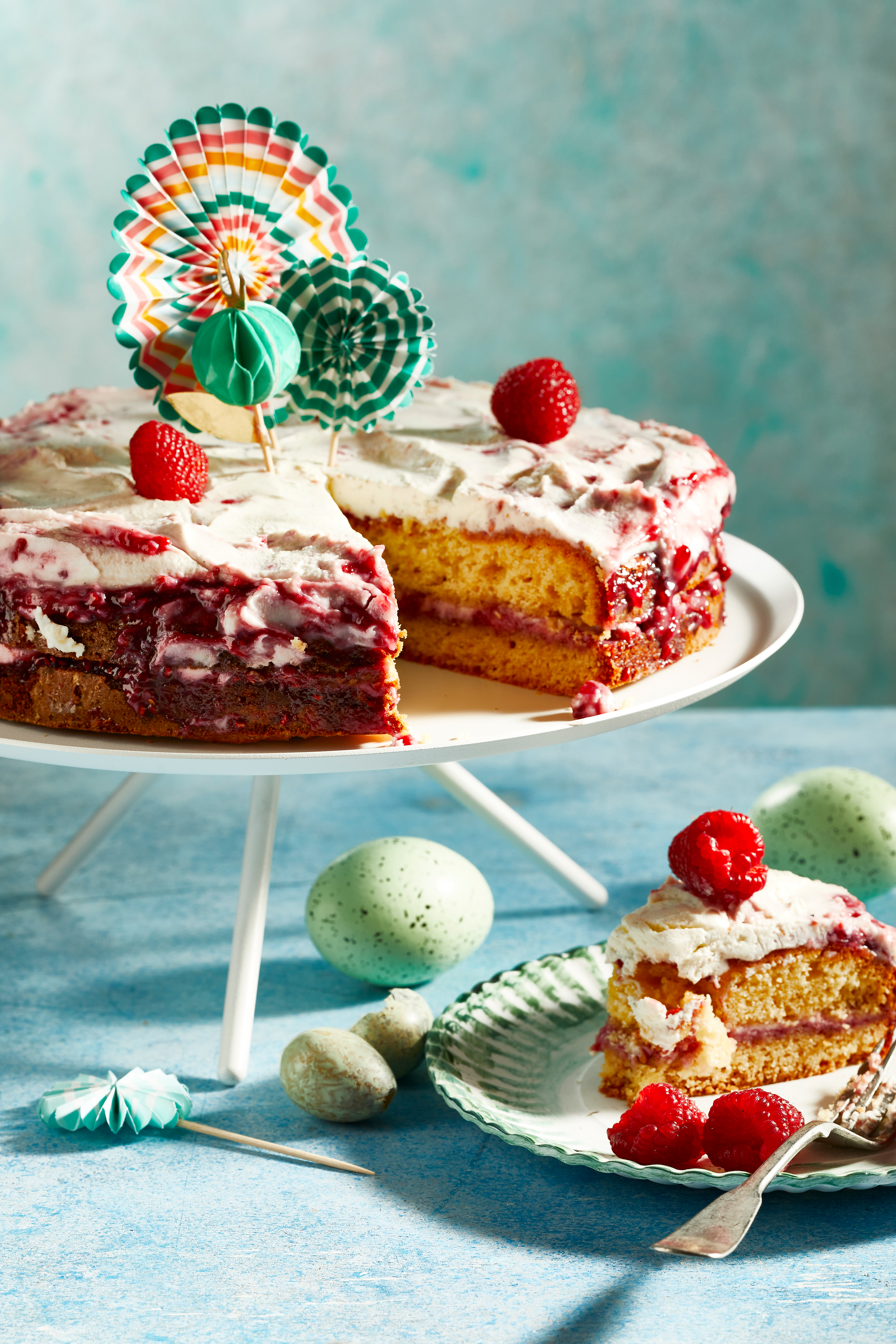 Vanilletaart met mascarpone en frambozenvulling