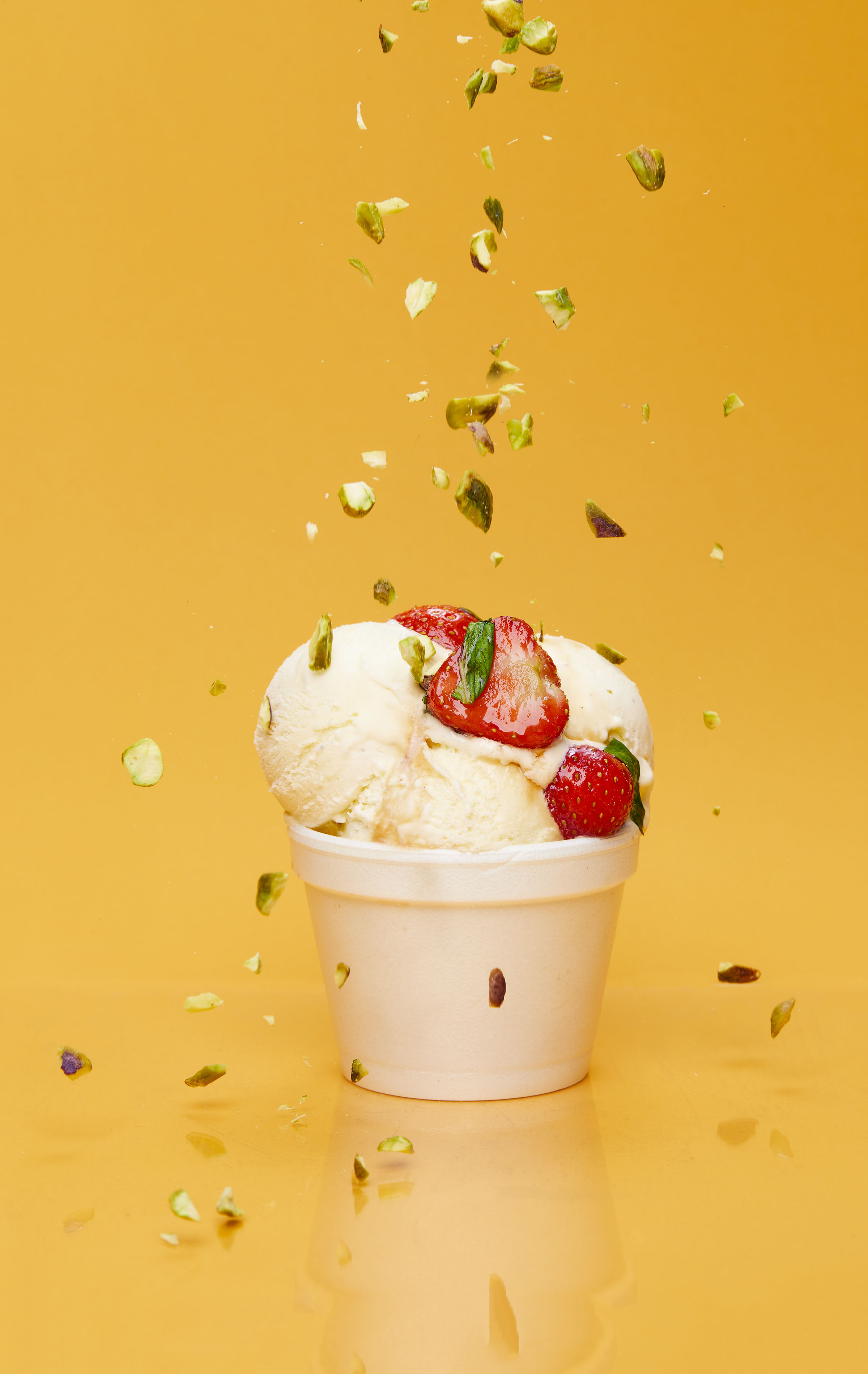 Vanille-ijs met balsamico-aardbeien