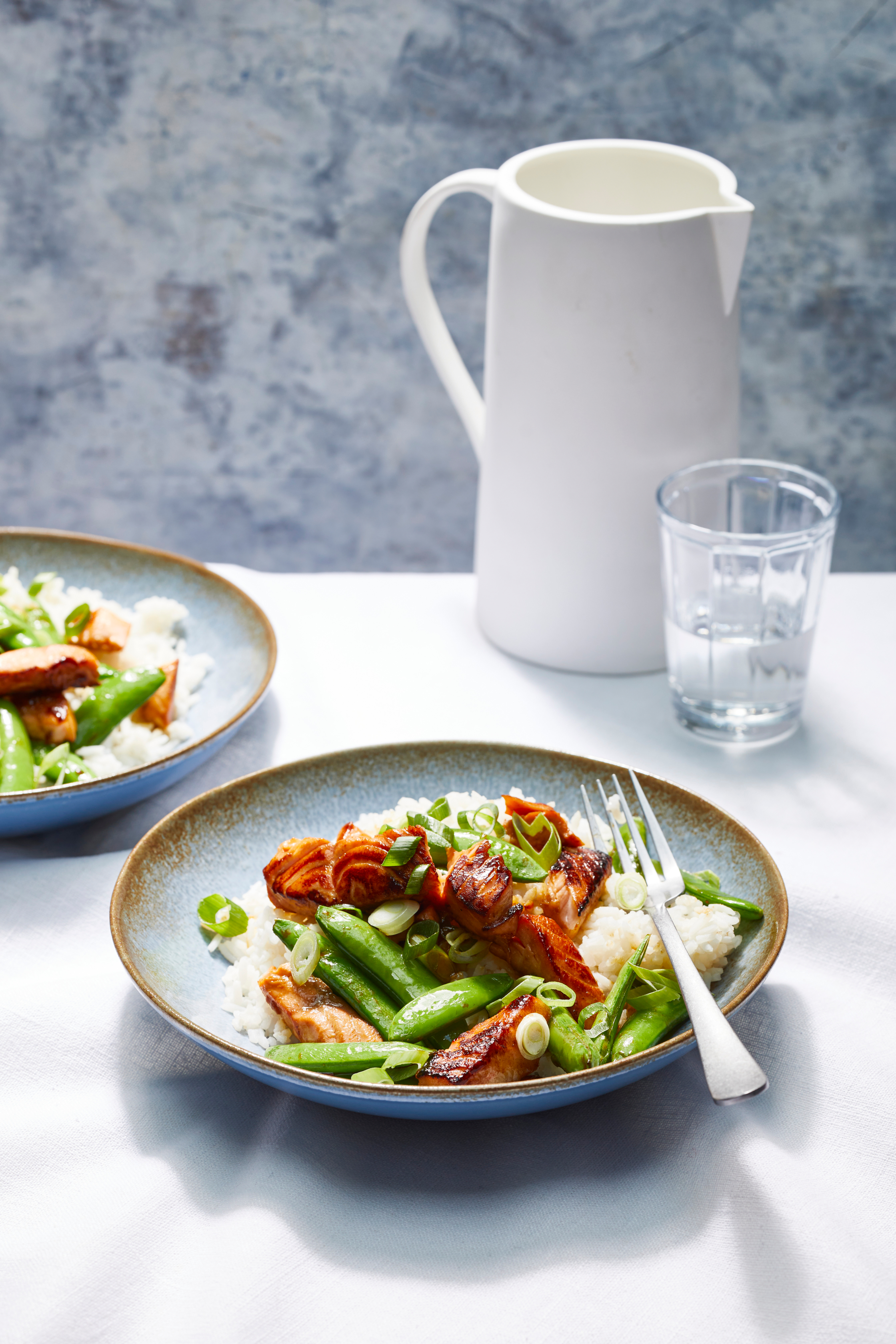 Zalm teppanyaki met sugarsnaps