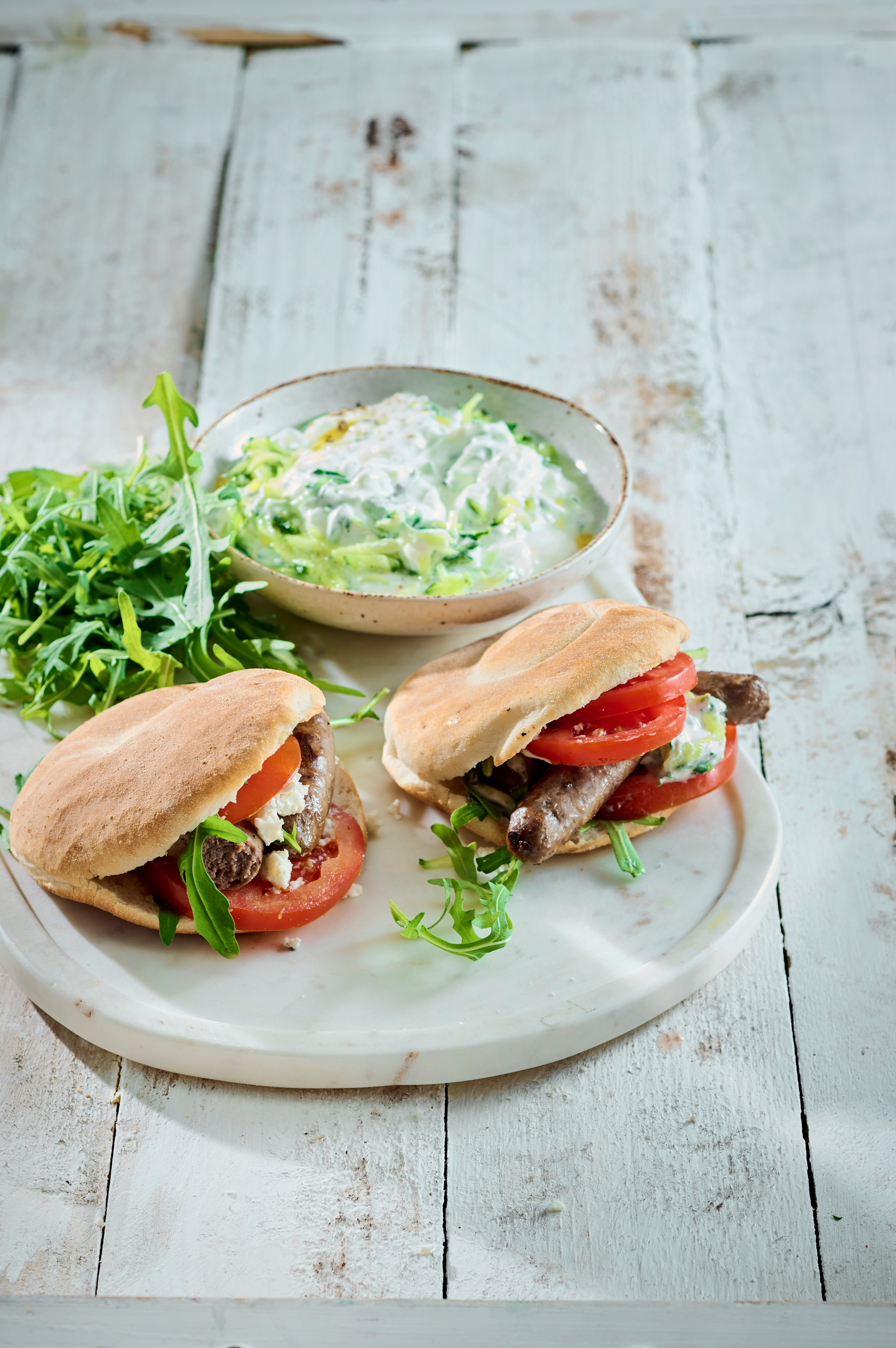 Pita met merguez en tzatziki