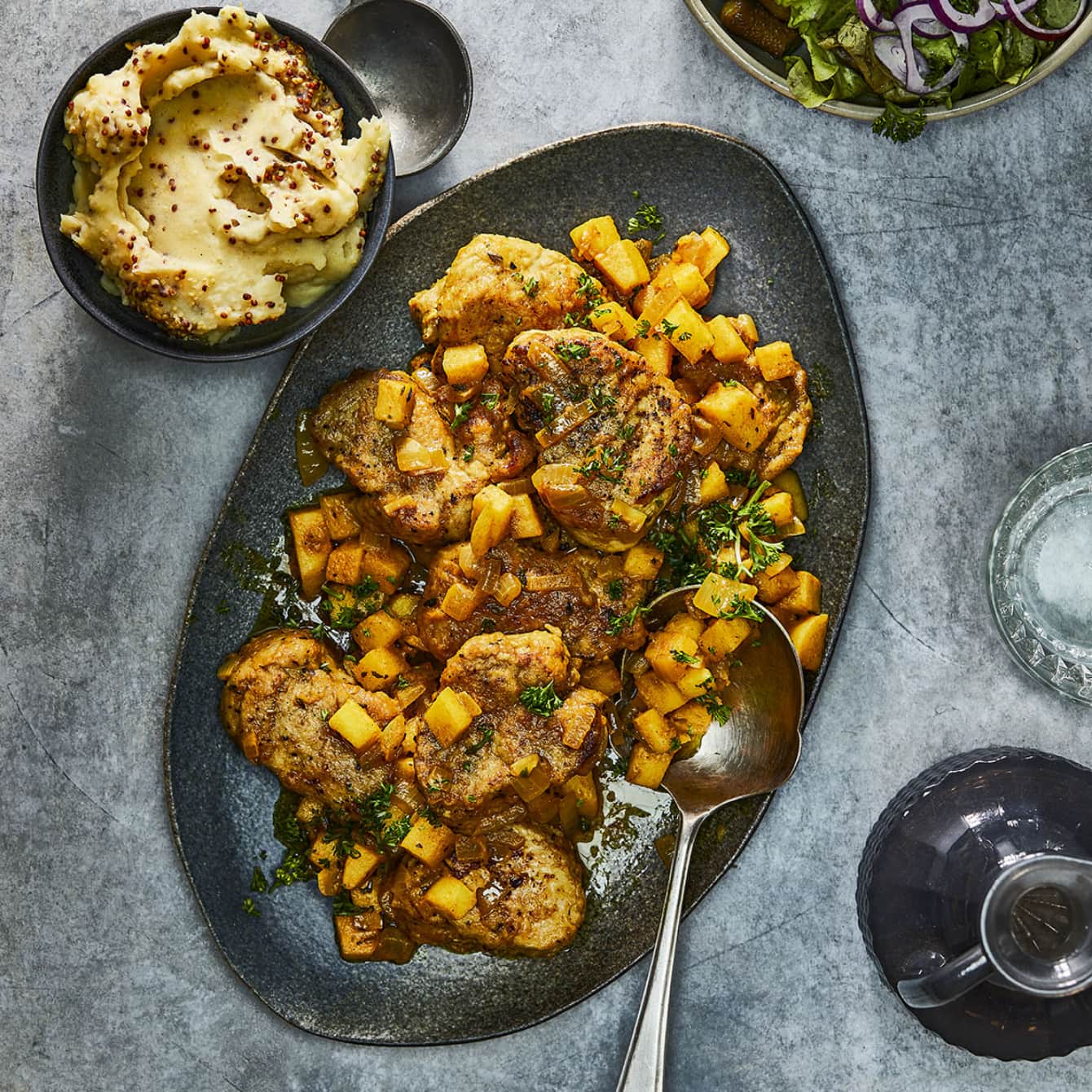 Varkenshaasmedaillons met appel-kerriesaus