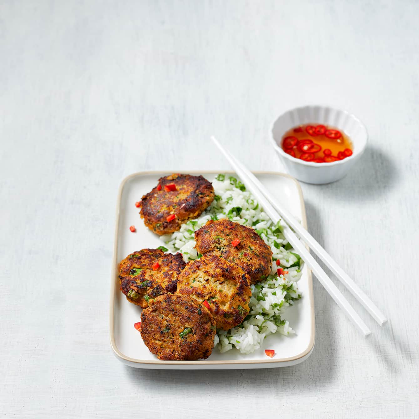 Thaise viskoekjes met korianderrijst