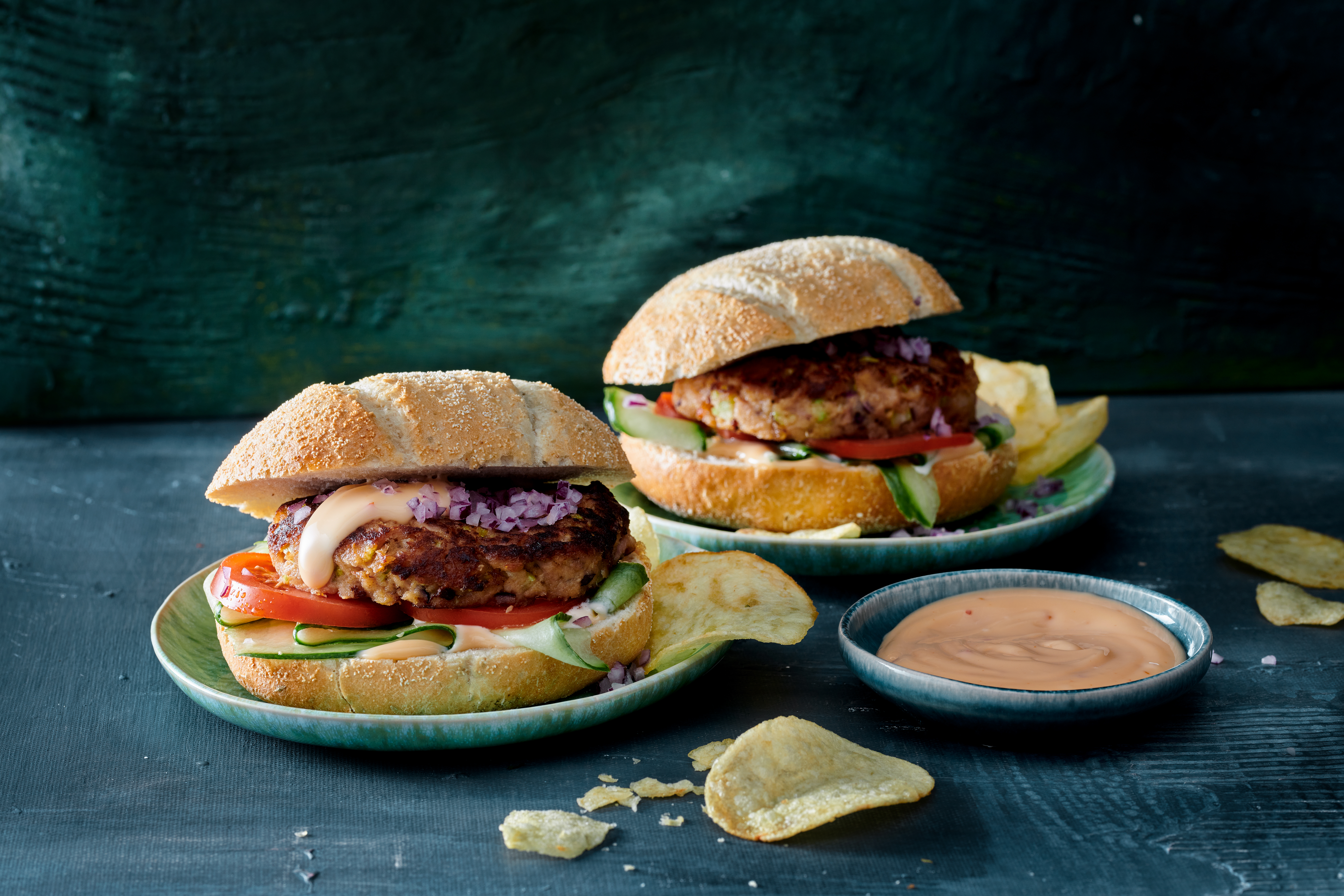 Tonijnburger met chilimayo