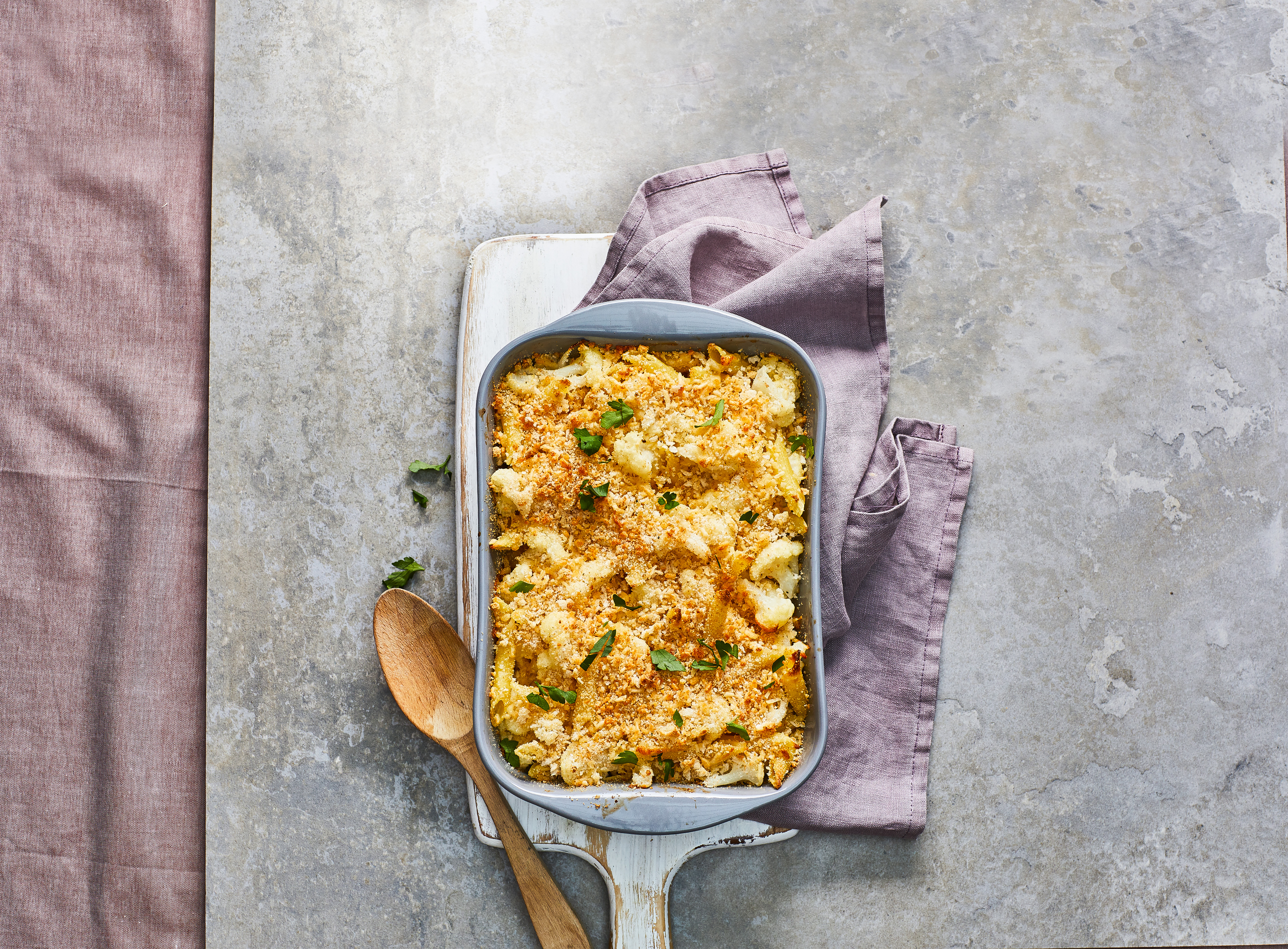 Gegratineerde pastaschotel met bloemkool