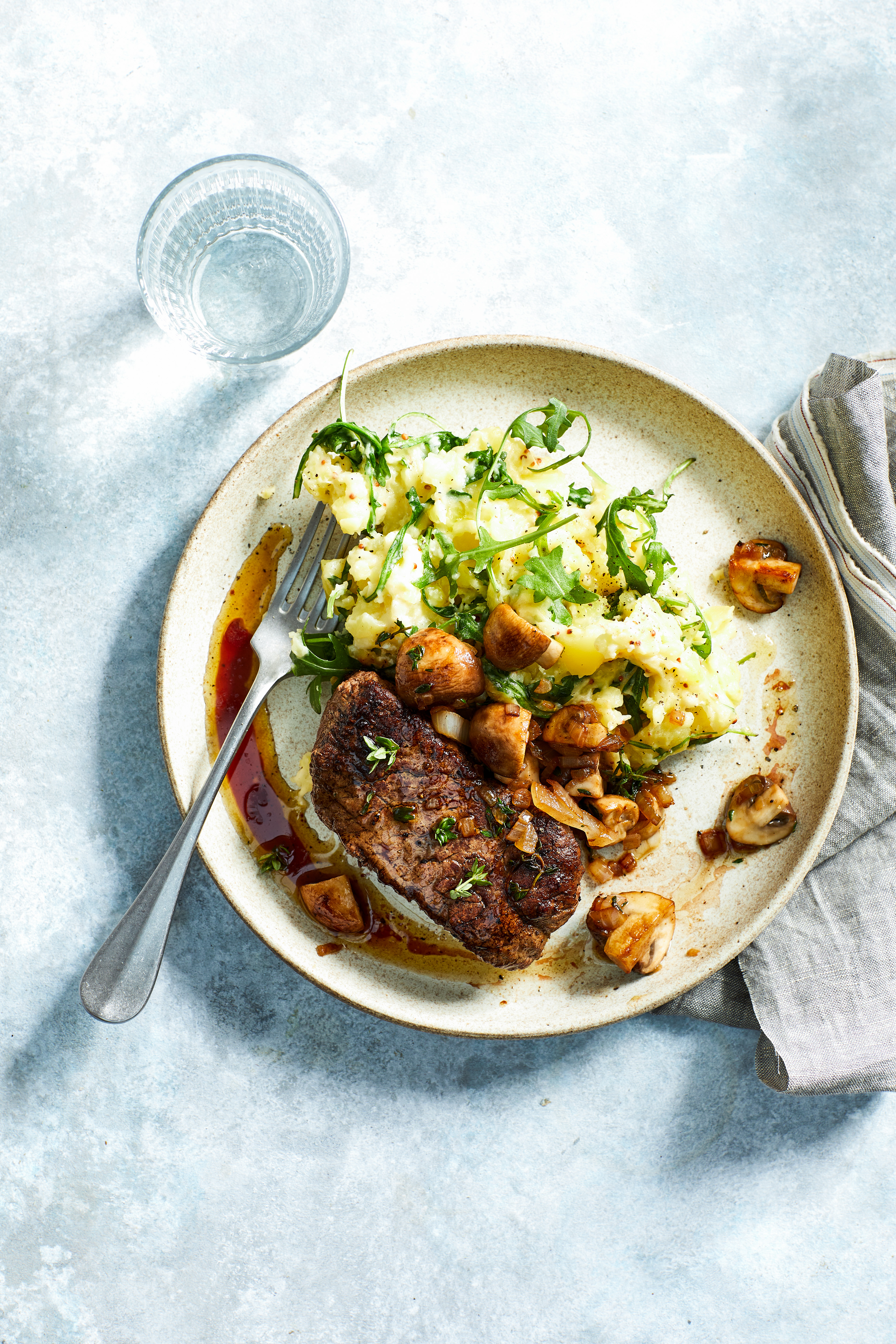 Rucolastamppot met biefstuk