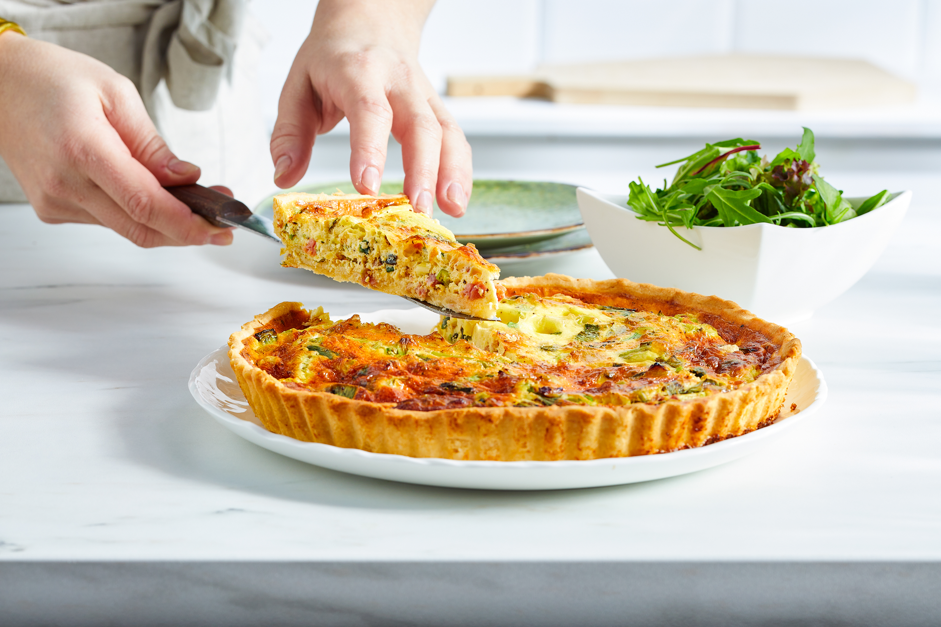 Quiche met spek en bosui