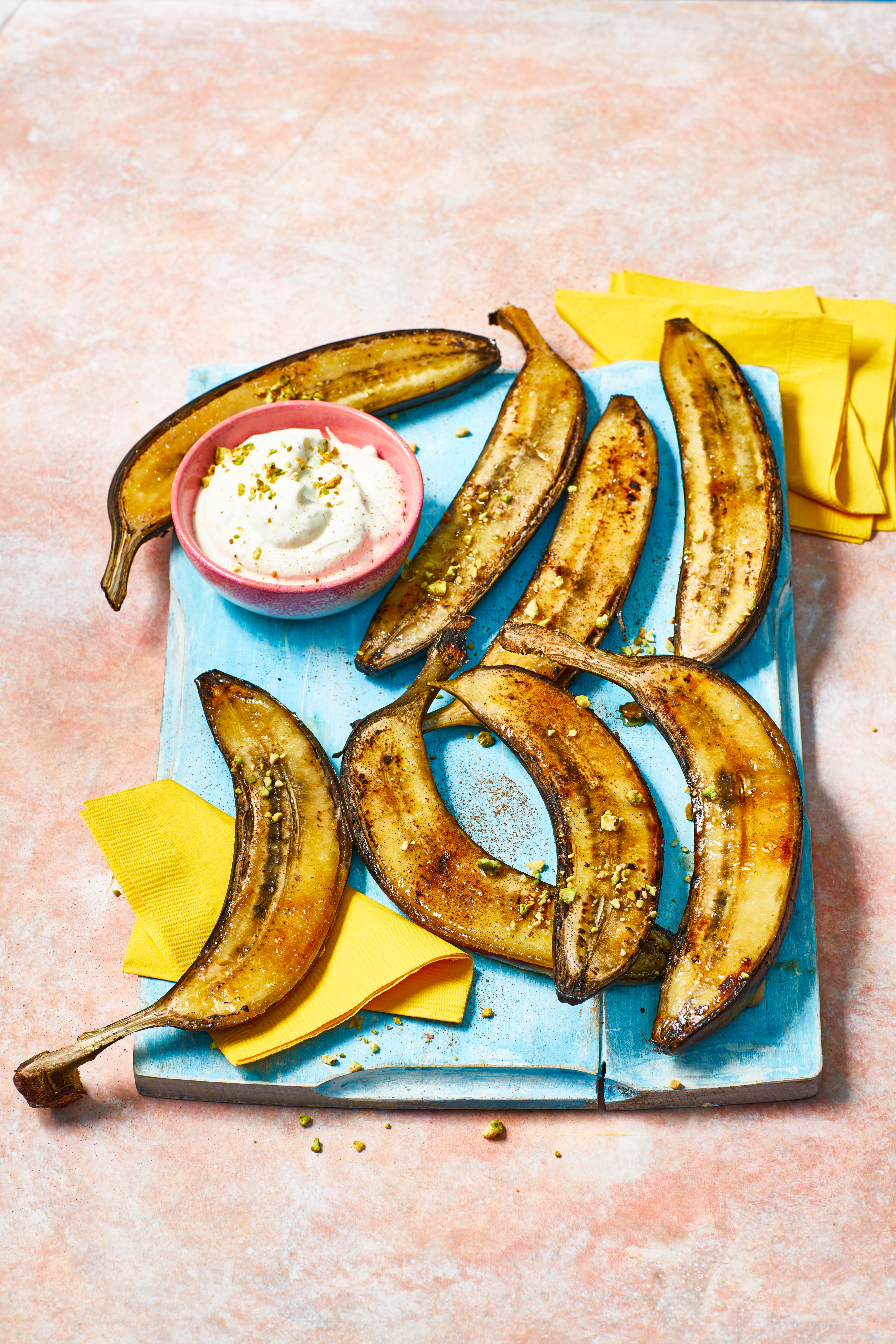 Gegrilde banaan met pistacheroom