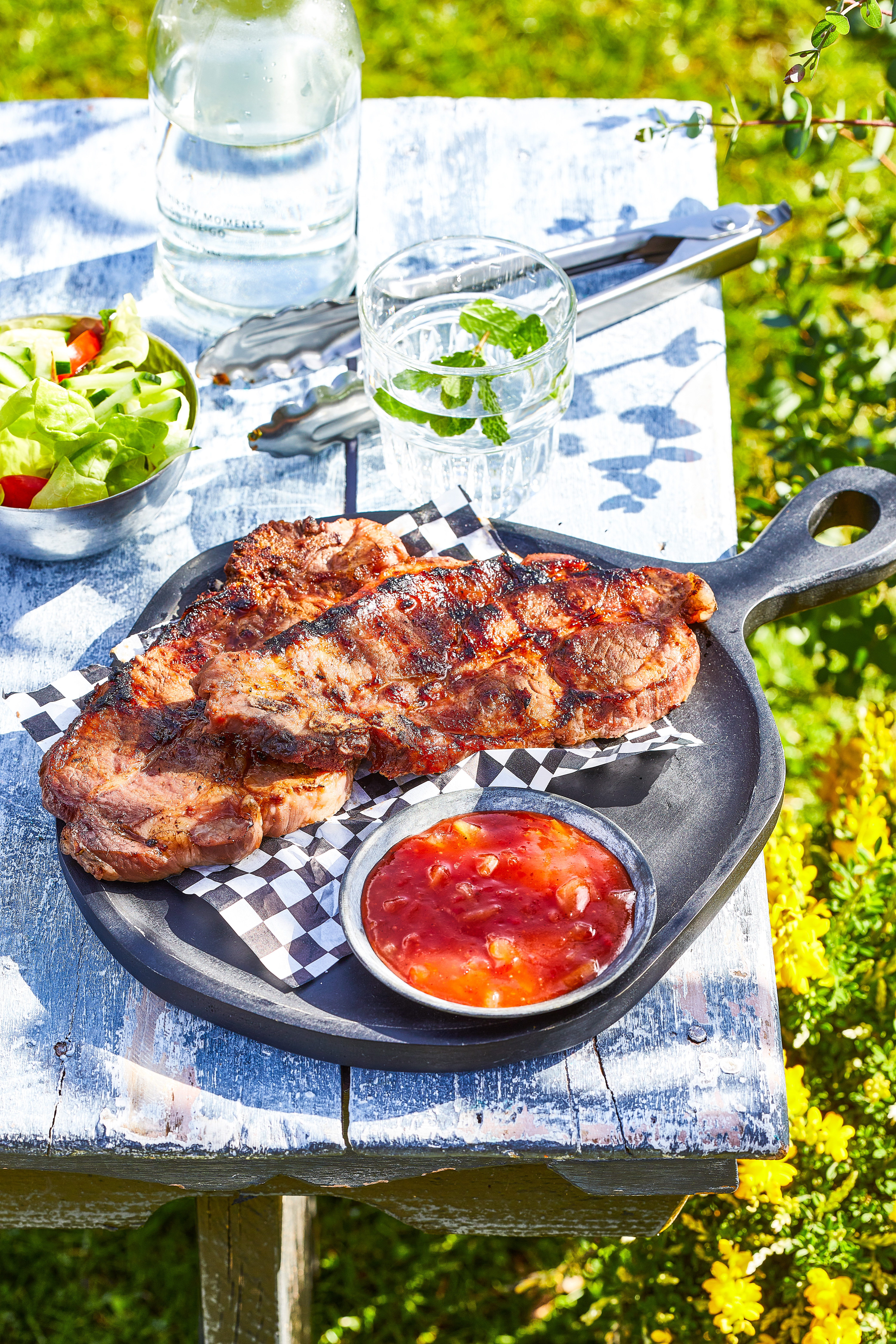 Karbonade met rooibos en zoete chilisaus