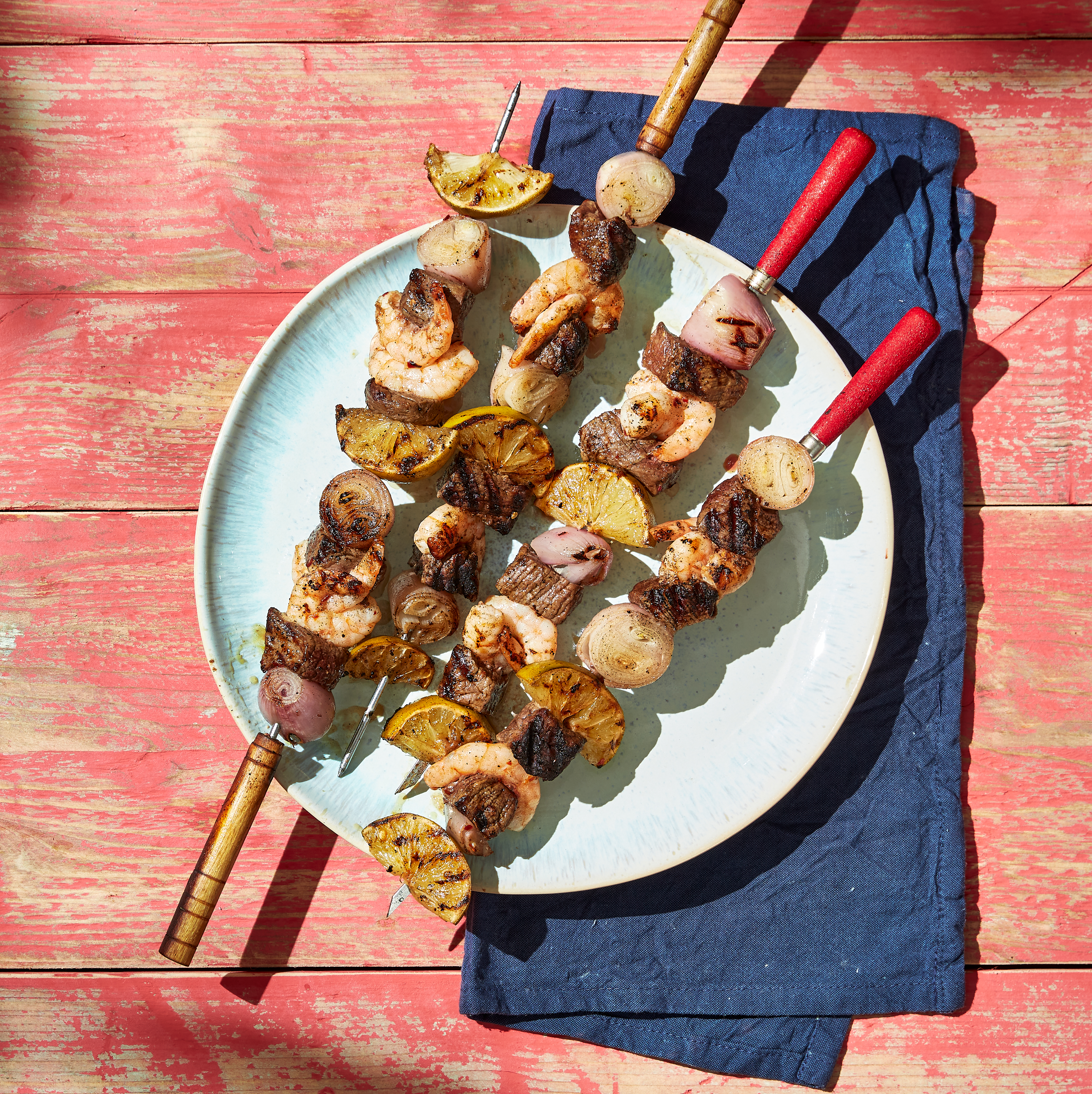 Surf & turf-spies met biefstuk en garnalen