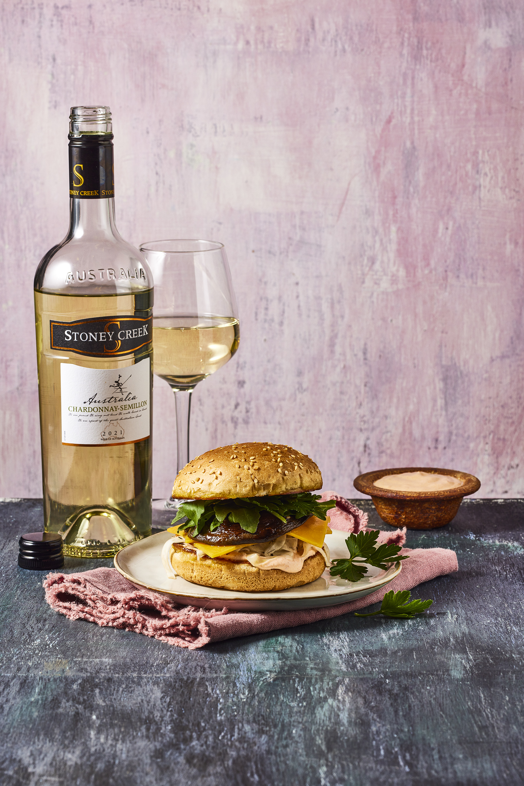 Mushroom sliders met gemarineerde venkel en harissa-crème fraîche