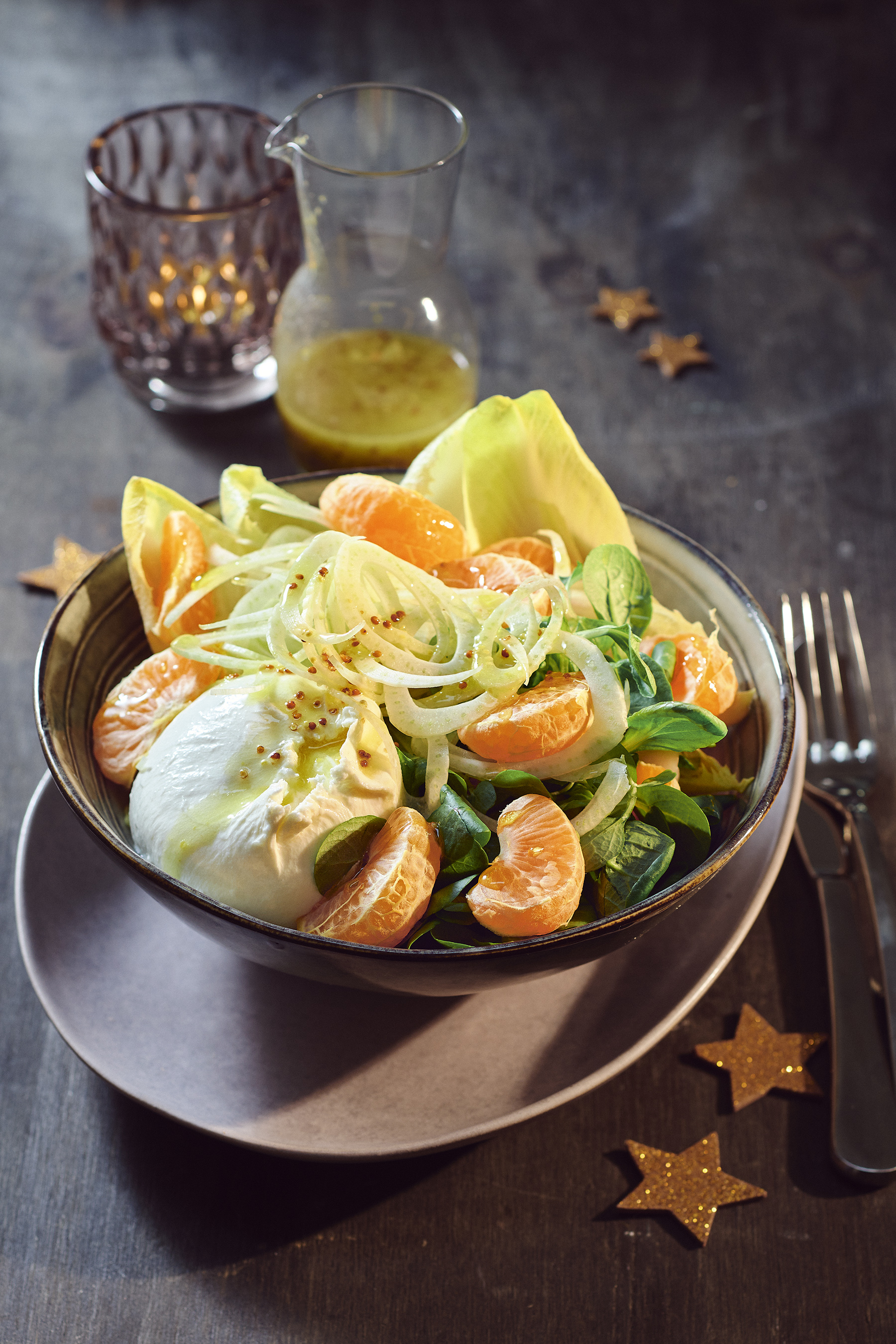 Mandarijn-witlofsalade met burrata