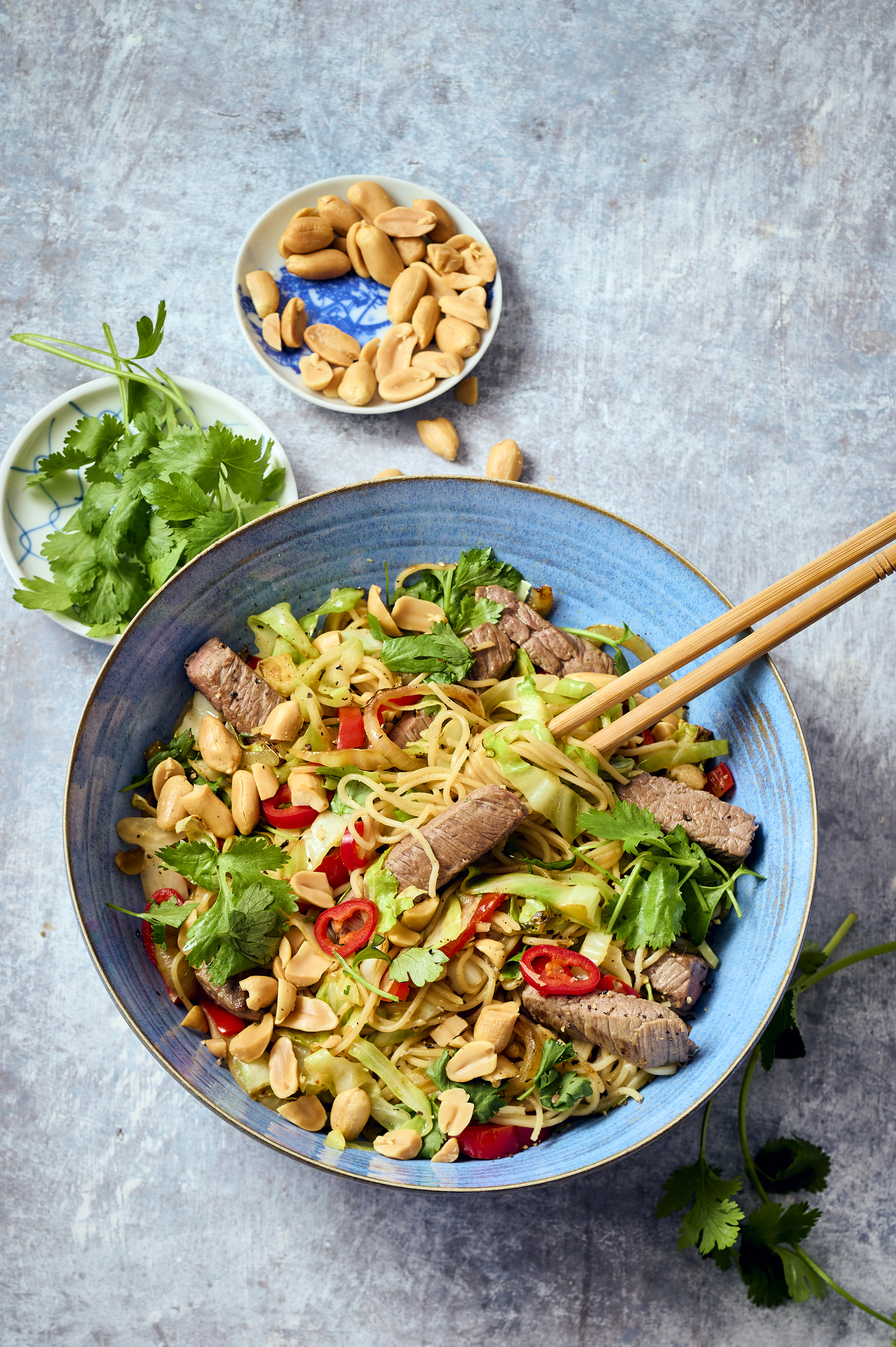 Gewokte spitskool met biefreepjes