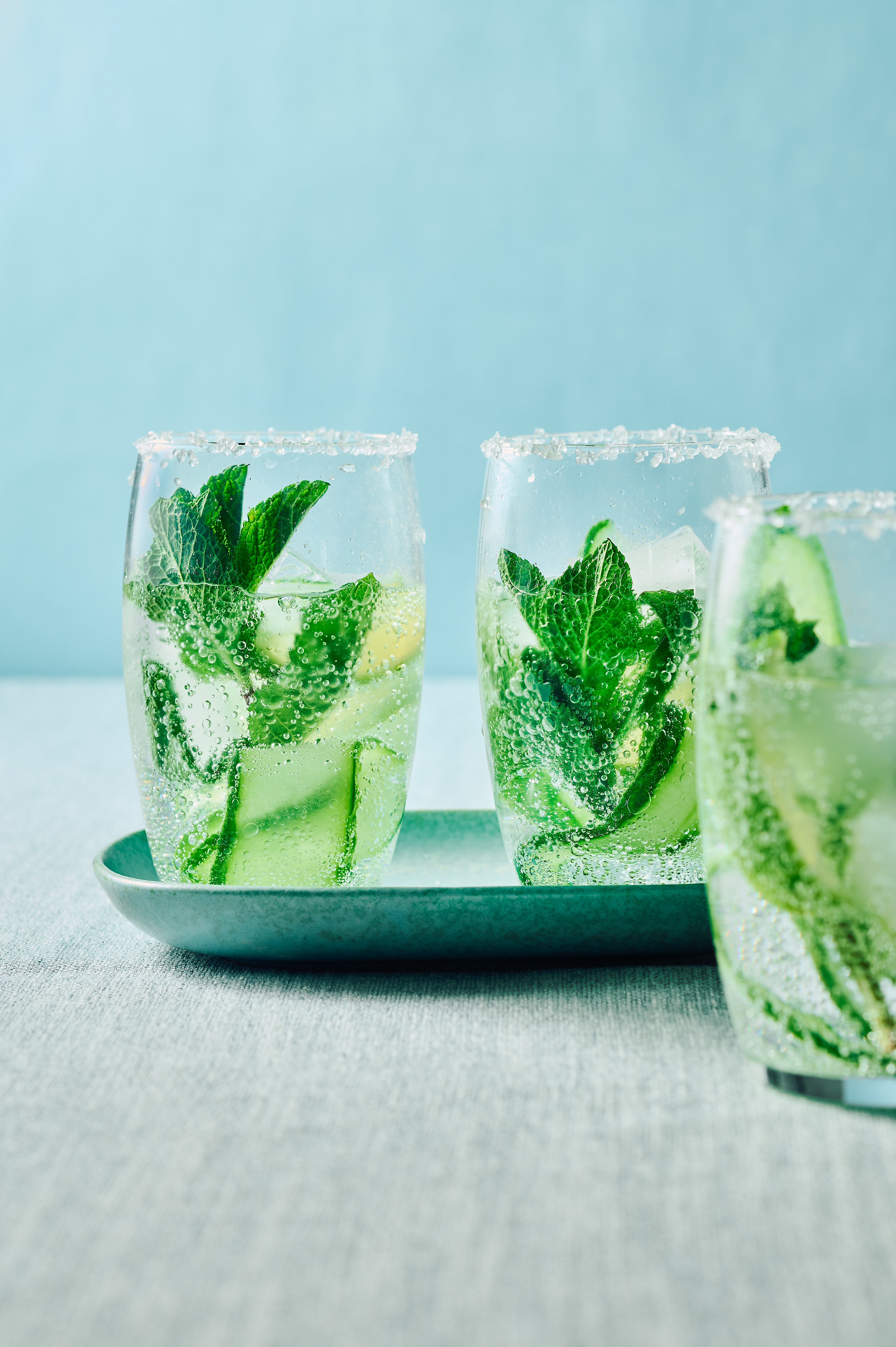 Komkommer-munt cooler met zoutrandje